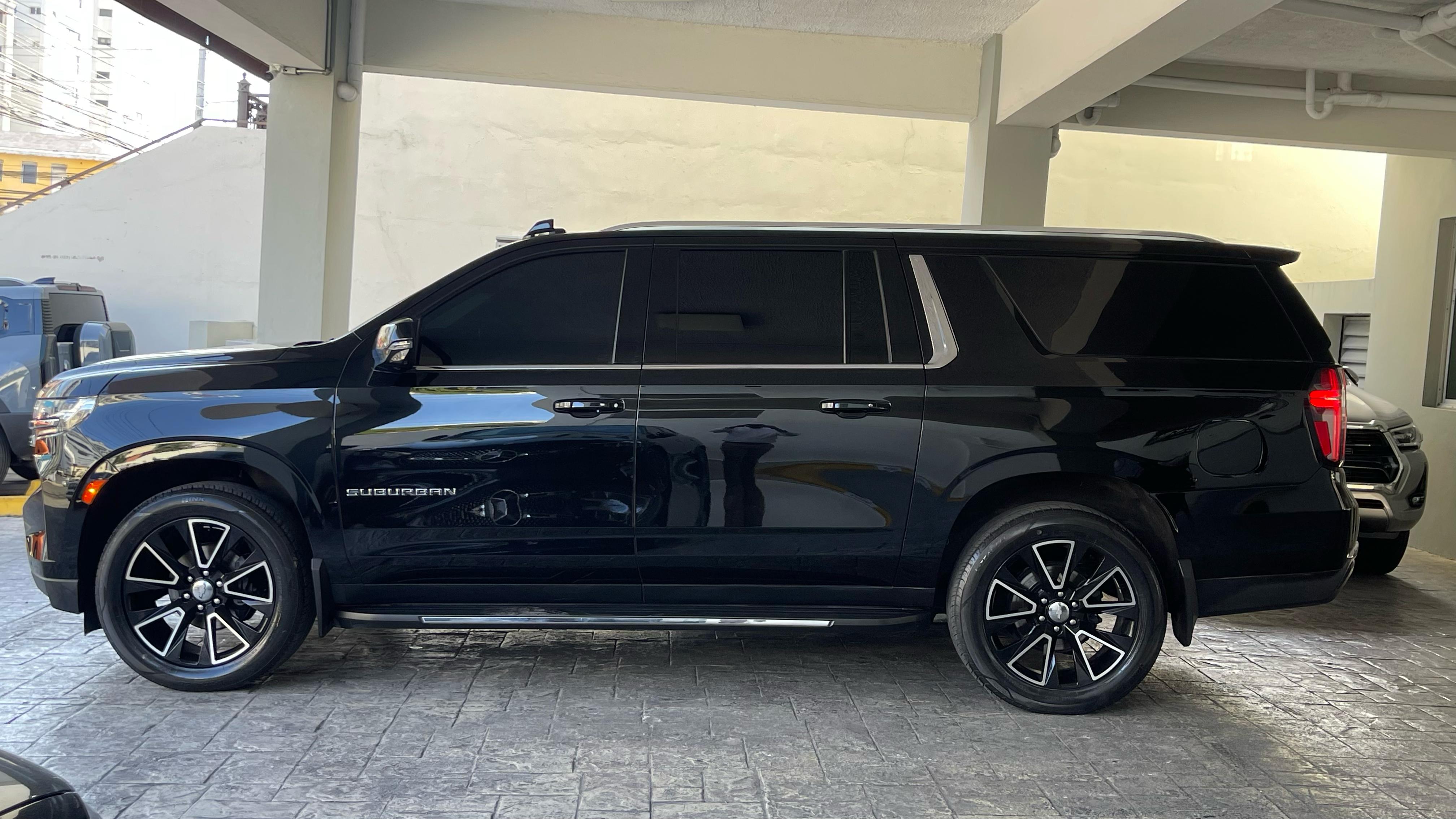jeepetas y camionetas - Chevrolet Suburban LT 2022 8