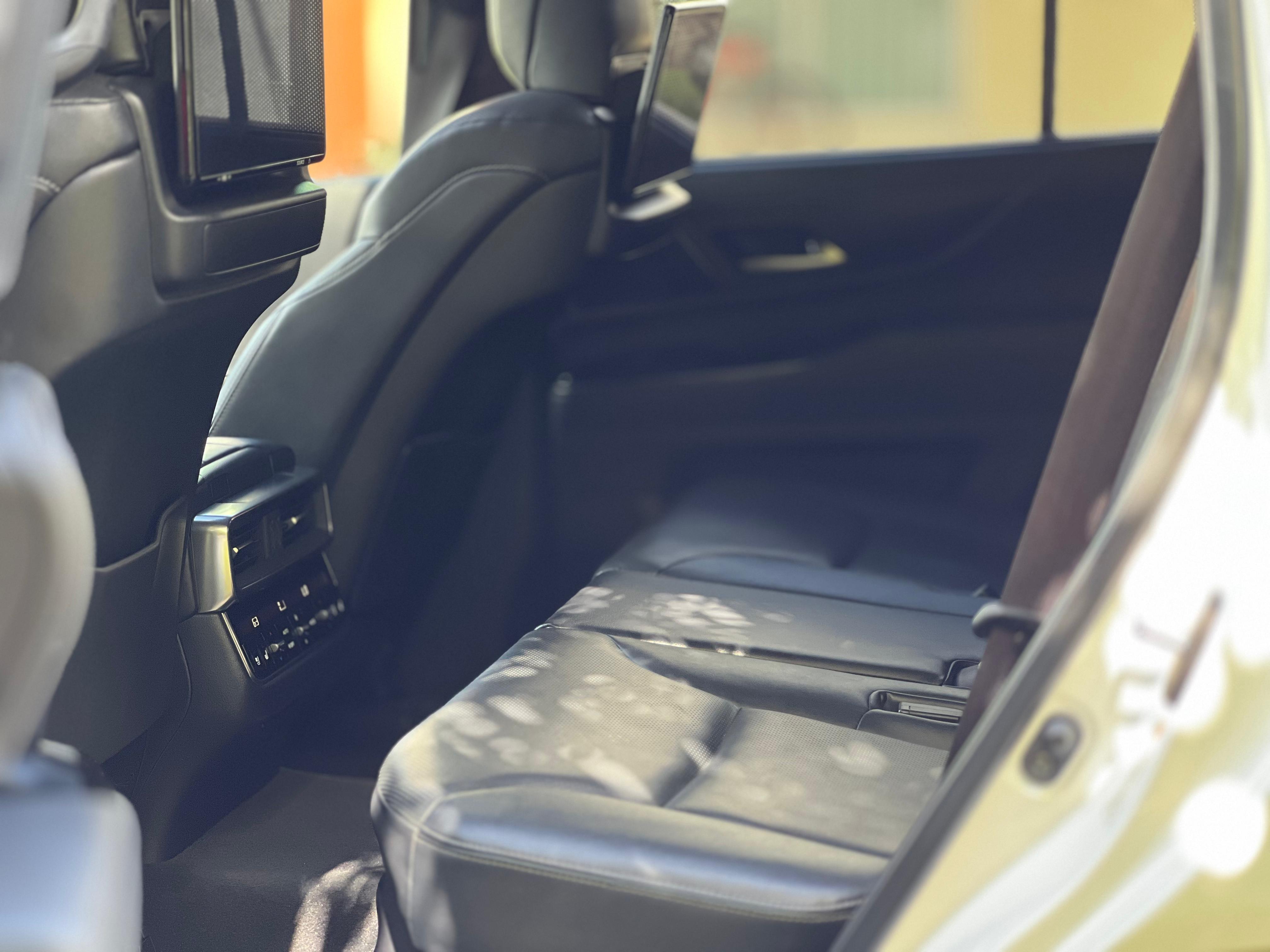 jeepetas y camionetas - Lexus LX 600 Luxury 2022 8