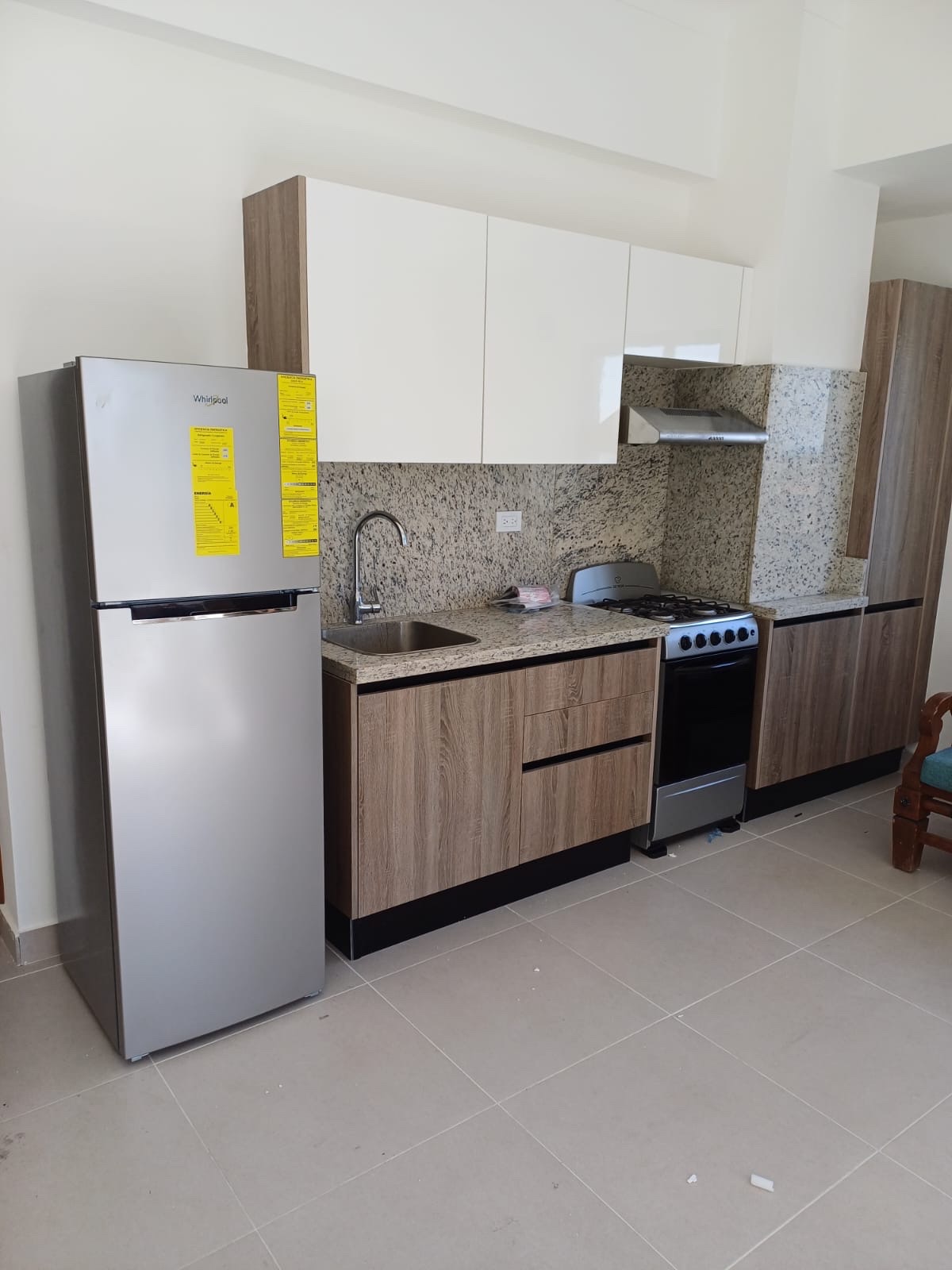 apartamentos - Alquiler Apartamento nuevo en Torre,8vo piso con vista panorámica hacia al mar
 0