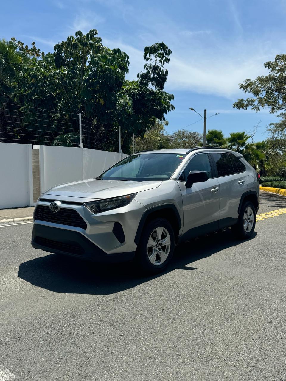 jeepetas y camionetas - Toyota rav4 2020 3