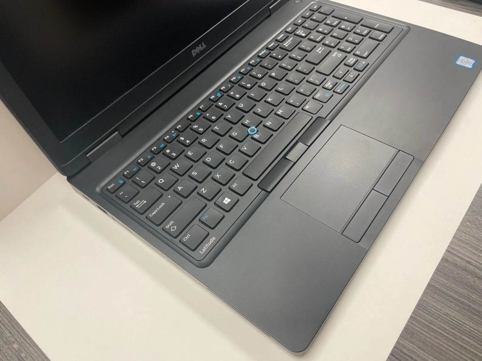 computadoras y laptops - Laptop Dell 5580 i5 de 7ma, 8GB Memoria, 256GB SSD 1