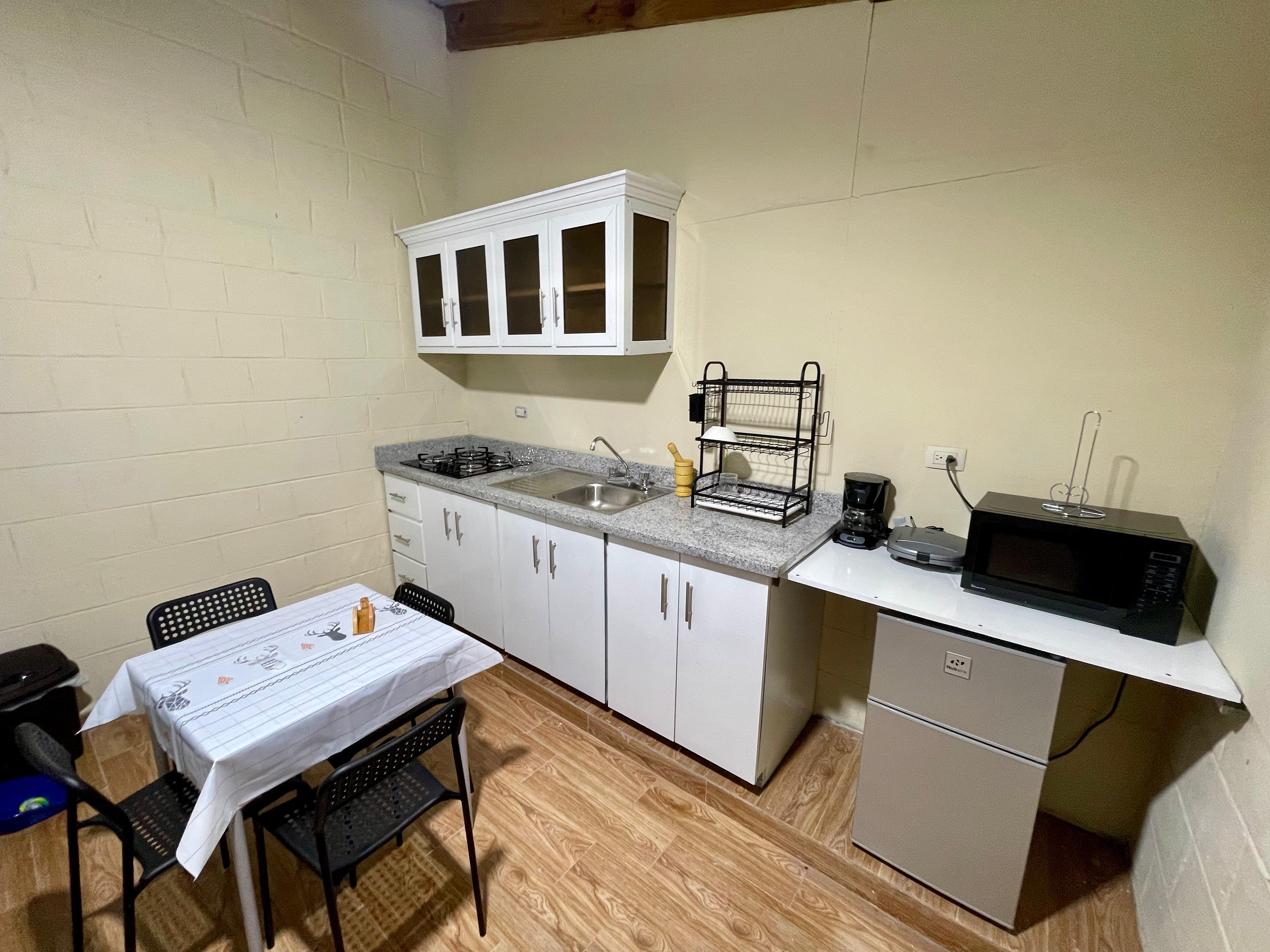 casas - Townhouses Tipo Casita – 1 Habitación en Alquiler 2