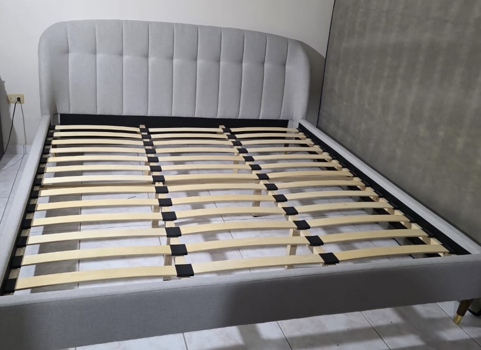 muebles y colchones - Cama King Gris claro Ilumel 3