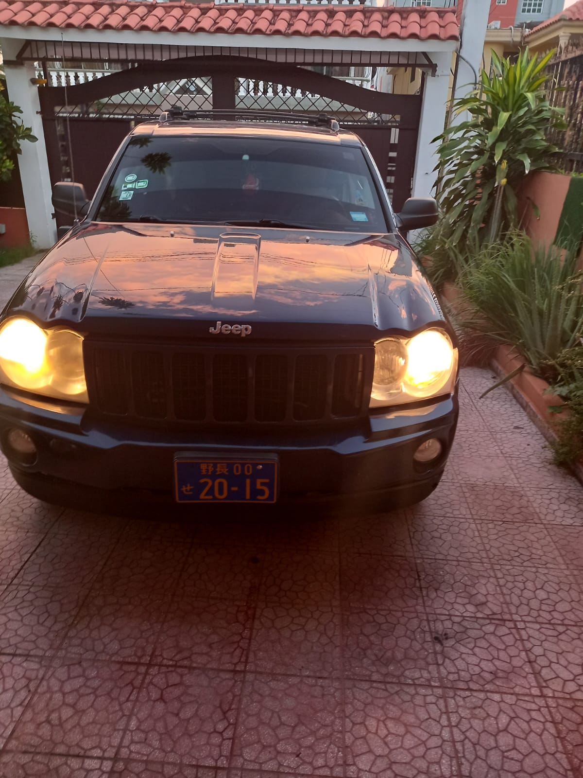 jeepetas y camionetas - Jeep Cherokee Laredo 06  4