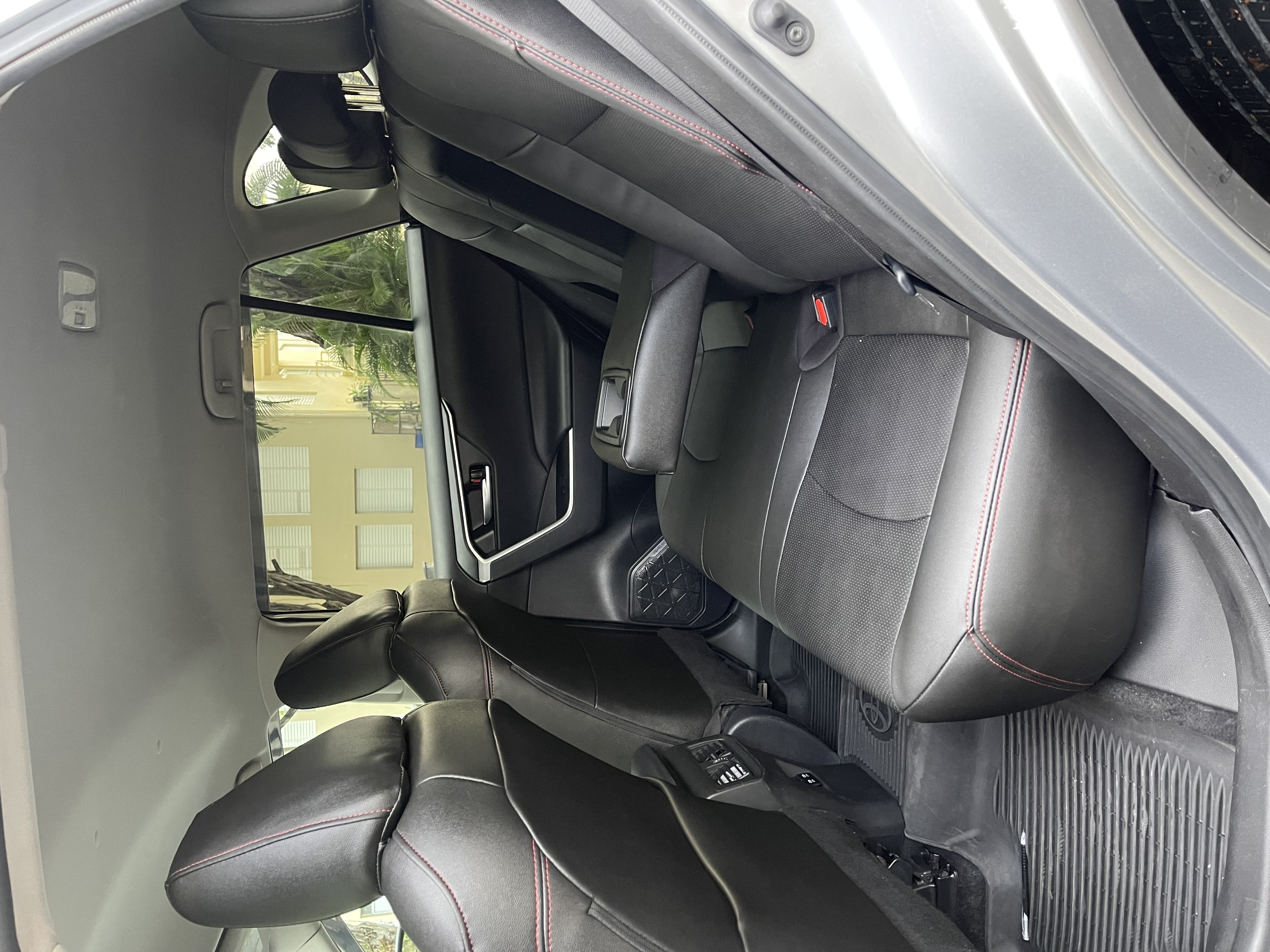 jeepetas y camionetas - Toyota rav4 XLE 2021 8