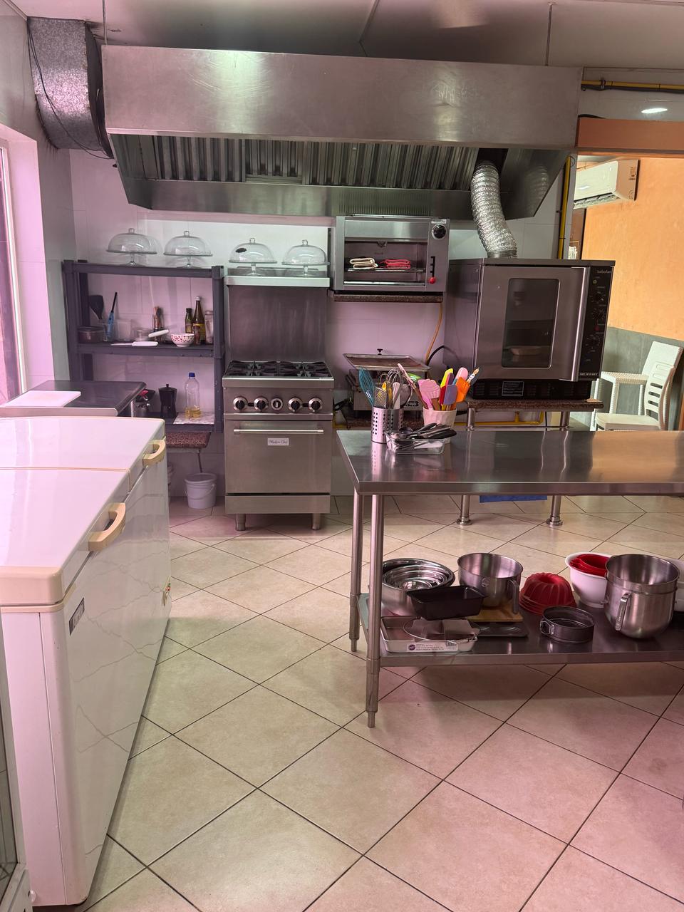 negocios en venta - SE TRASPASA REPOSTERIA BISTRO  5