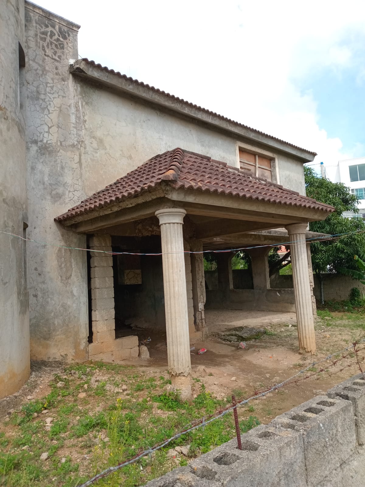 solares y terrenos - PROPIEDAD EN VENTA EN URB. THOMEN 8