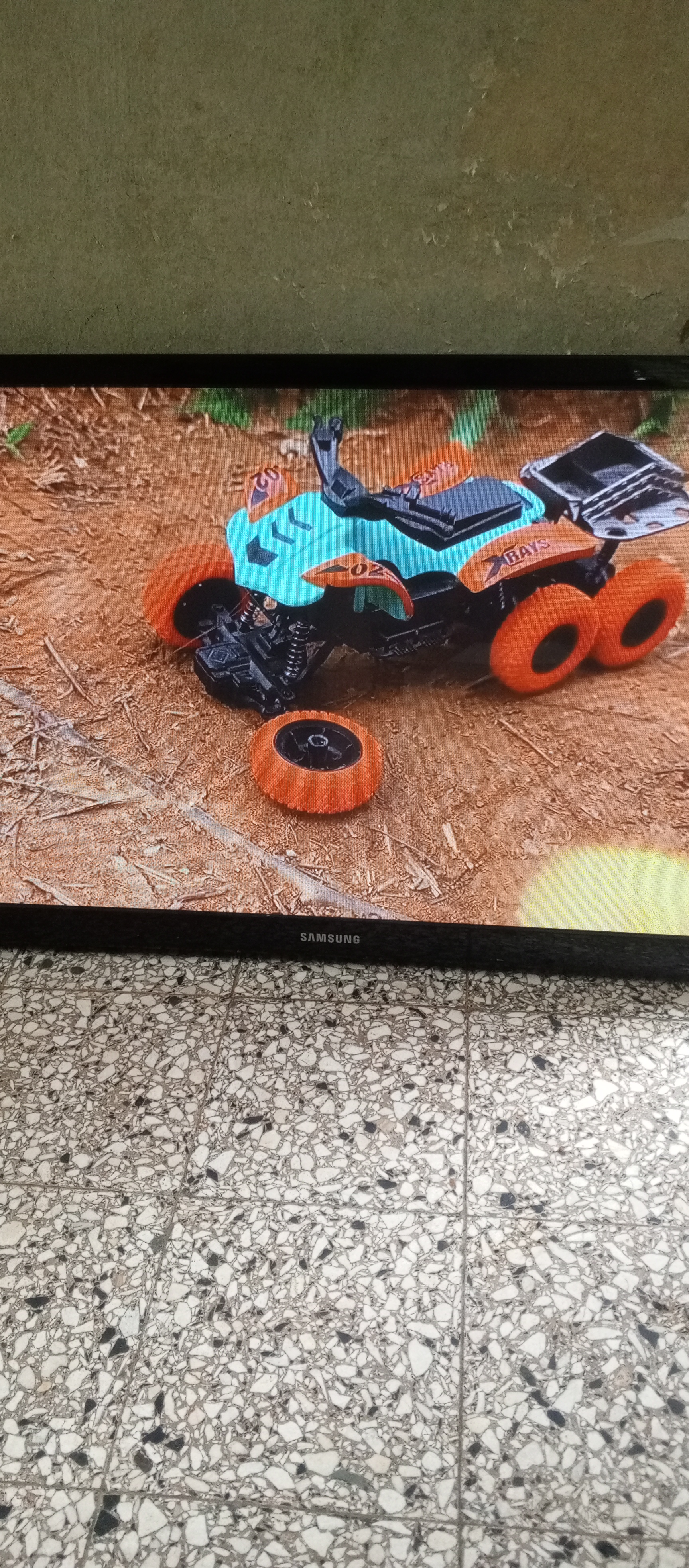 tv -  Tv plasma Samsung de 43 pulgadas 4