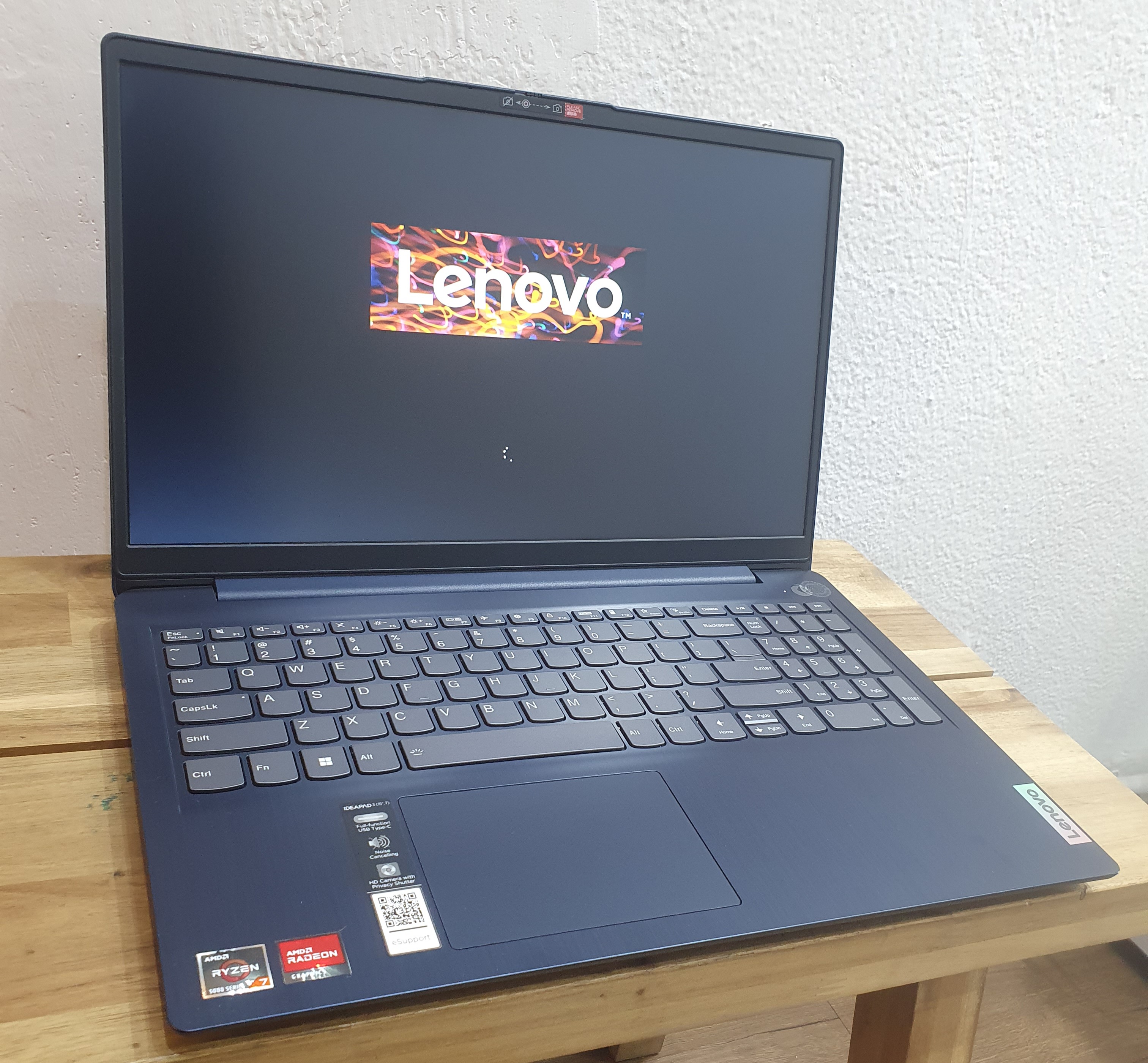 computadoras y laptops - Laptop Lenovo Ideapad 3 15,6"FHD, AMD Ryzen 7, 12GB RAM, 512GB SSD, Nueva Gaming 2