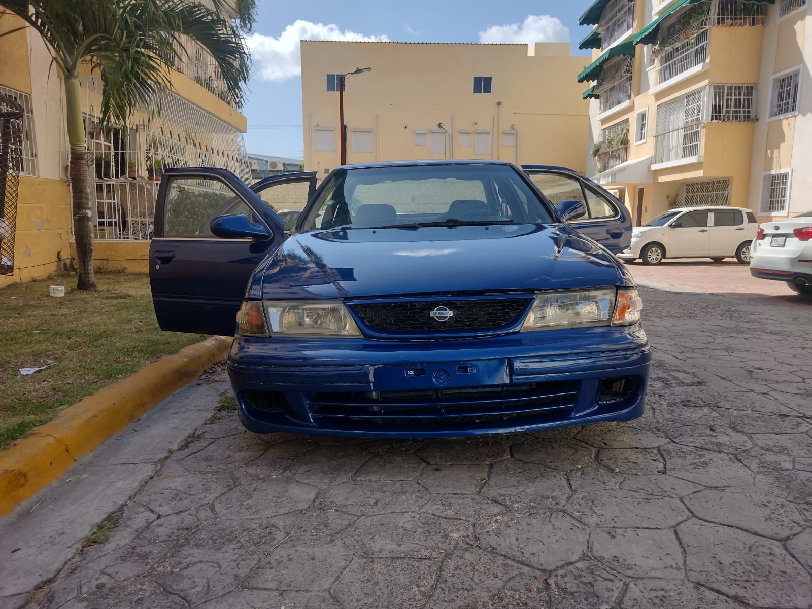 carros - Vehículo en buena condición  4