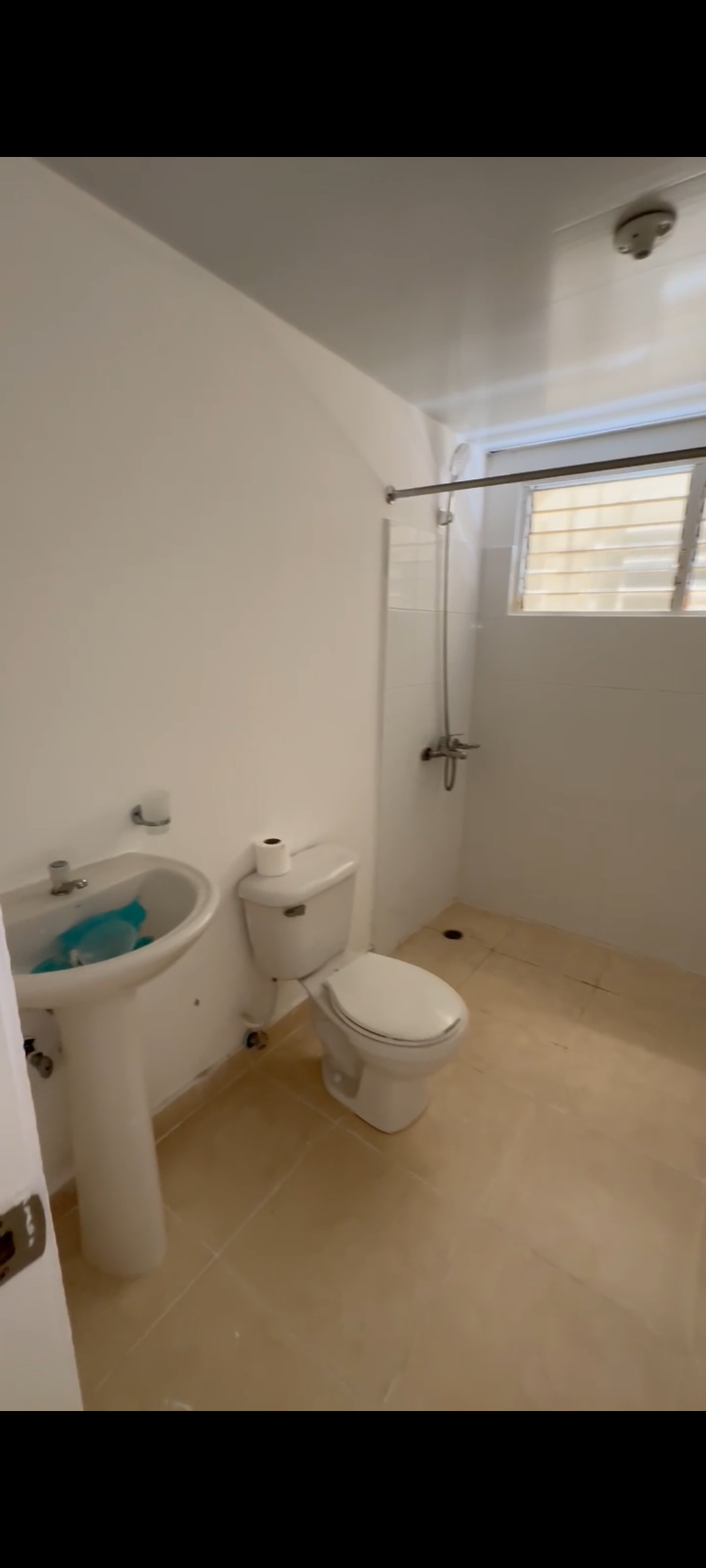 apartamentos - Alquilo apto 2do nivel. Ciudad Juan Bosch 0