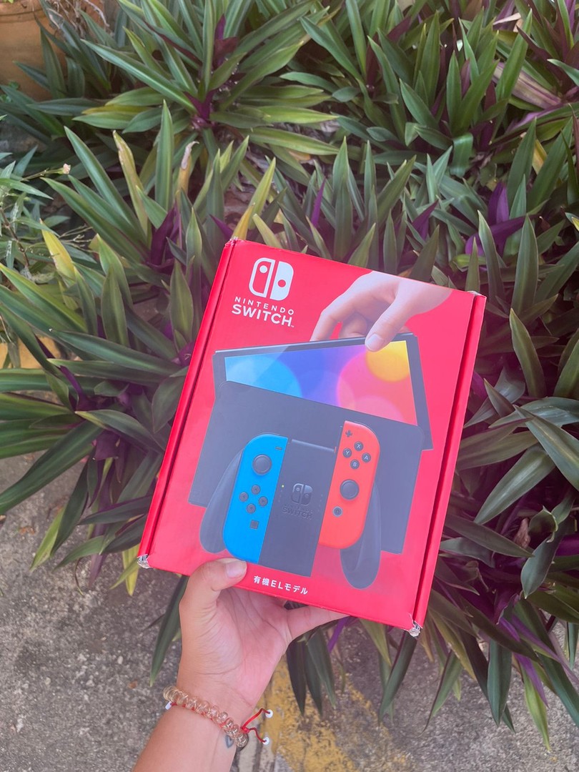 consolas y videojuegos - Nintengo Switch Oled Blanco y Neon SELLADOS  2