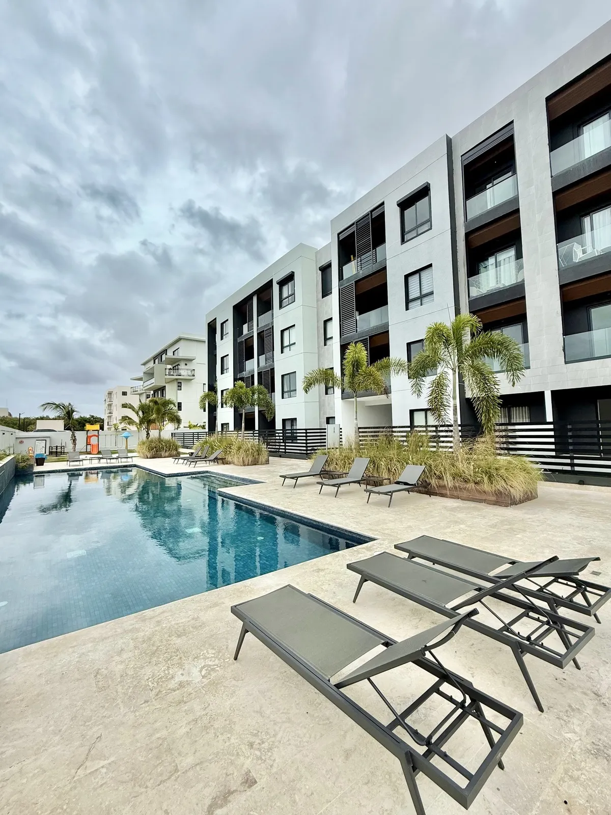 apartamentos - Se Renta Apto 1 Hab Sin Muebles Punta Cana Village 2