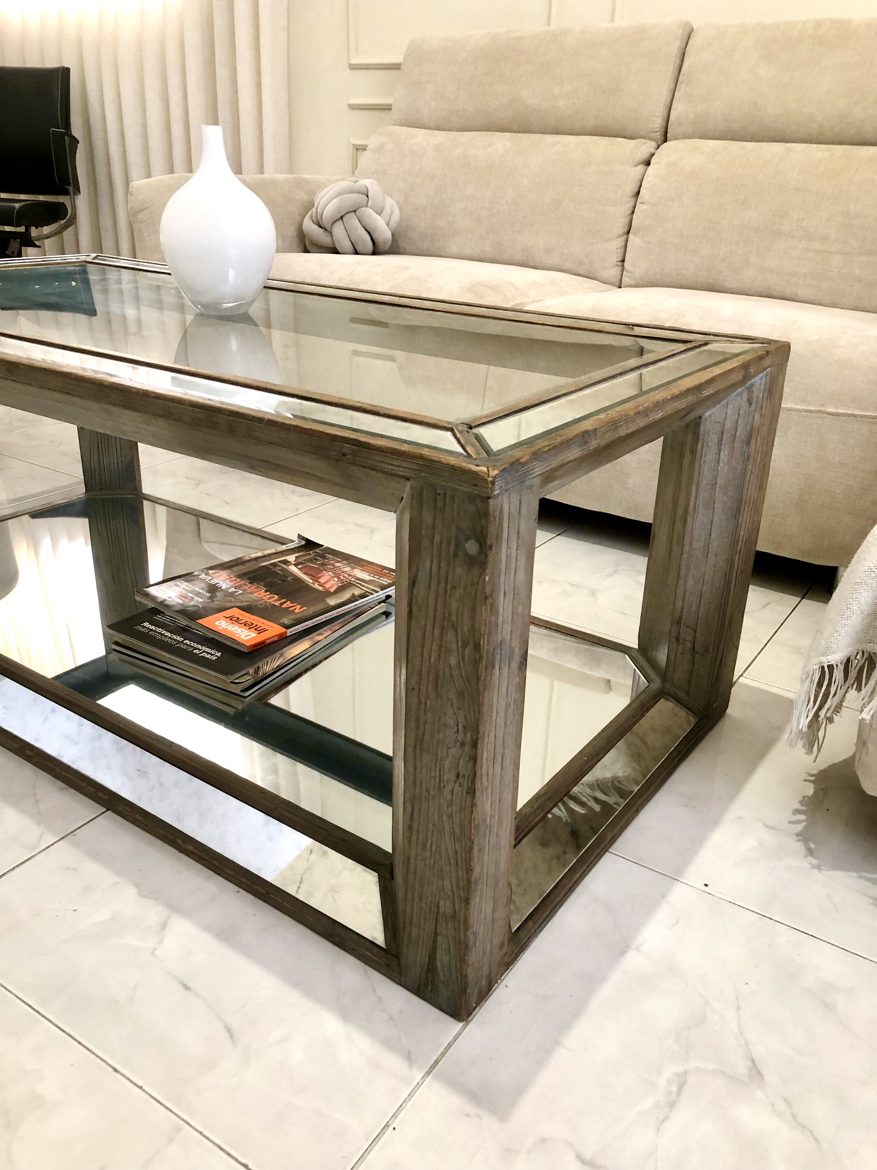 muebles y colchones - OPORTUNIDAD! Mesa moderna de centro nítida  1