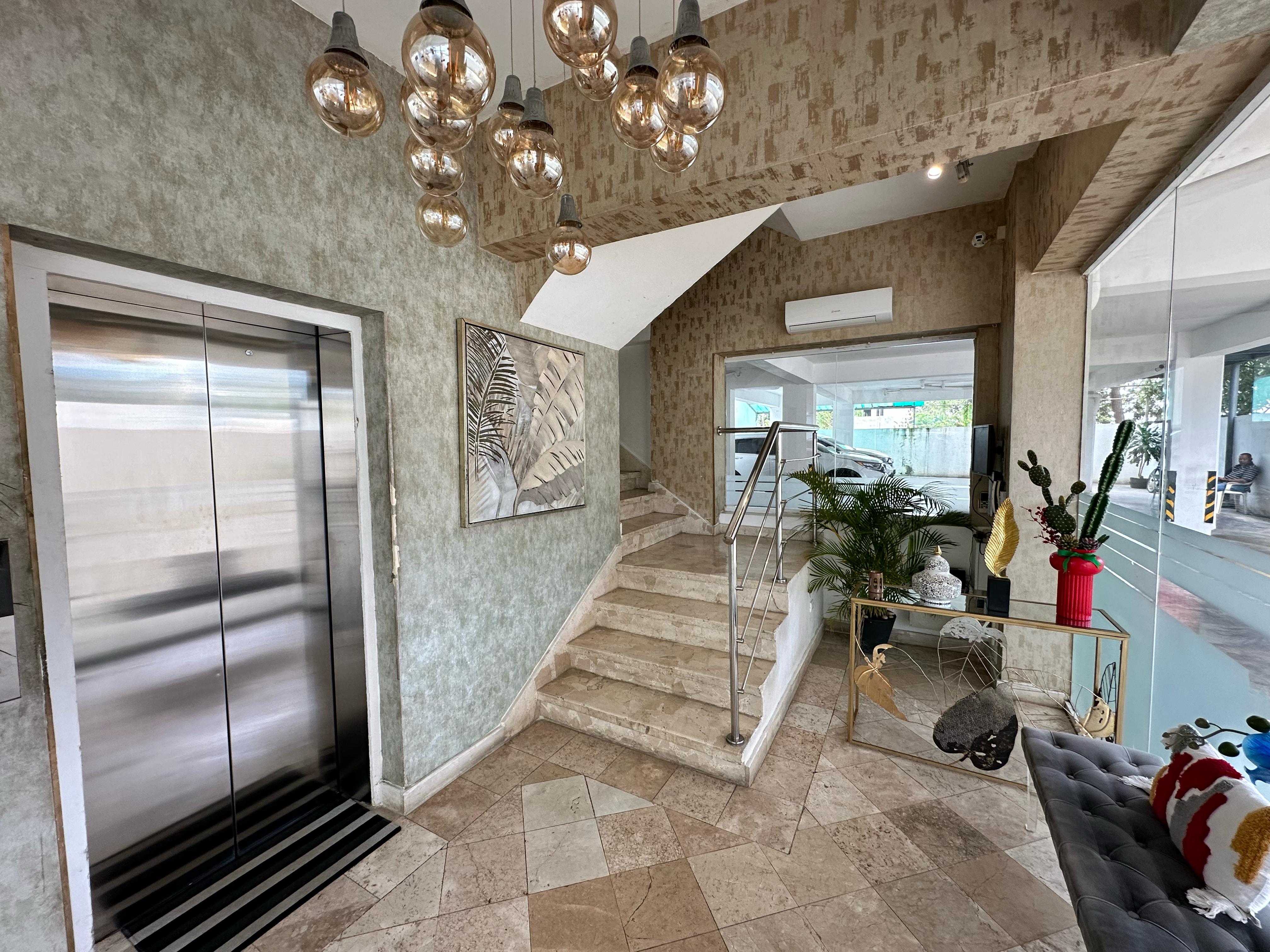 apartamentos - Vendo apartamento con ascensor en Ensanche Ozama 9