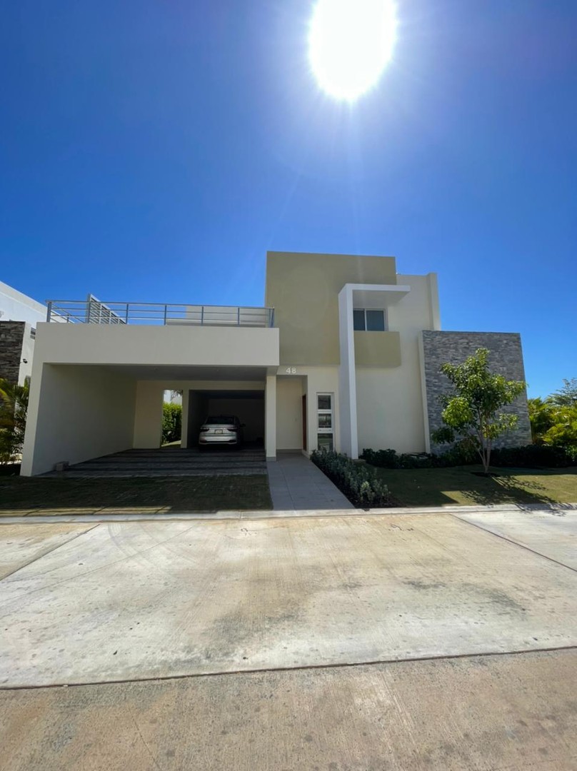 casas vacacionales y villas - Hermosa y Amplia villa ubicada en el corazon de Punta Cana 1