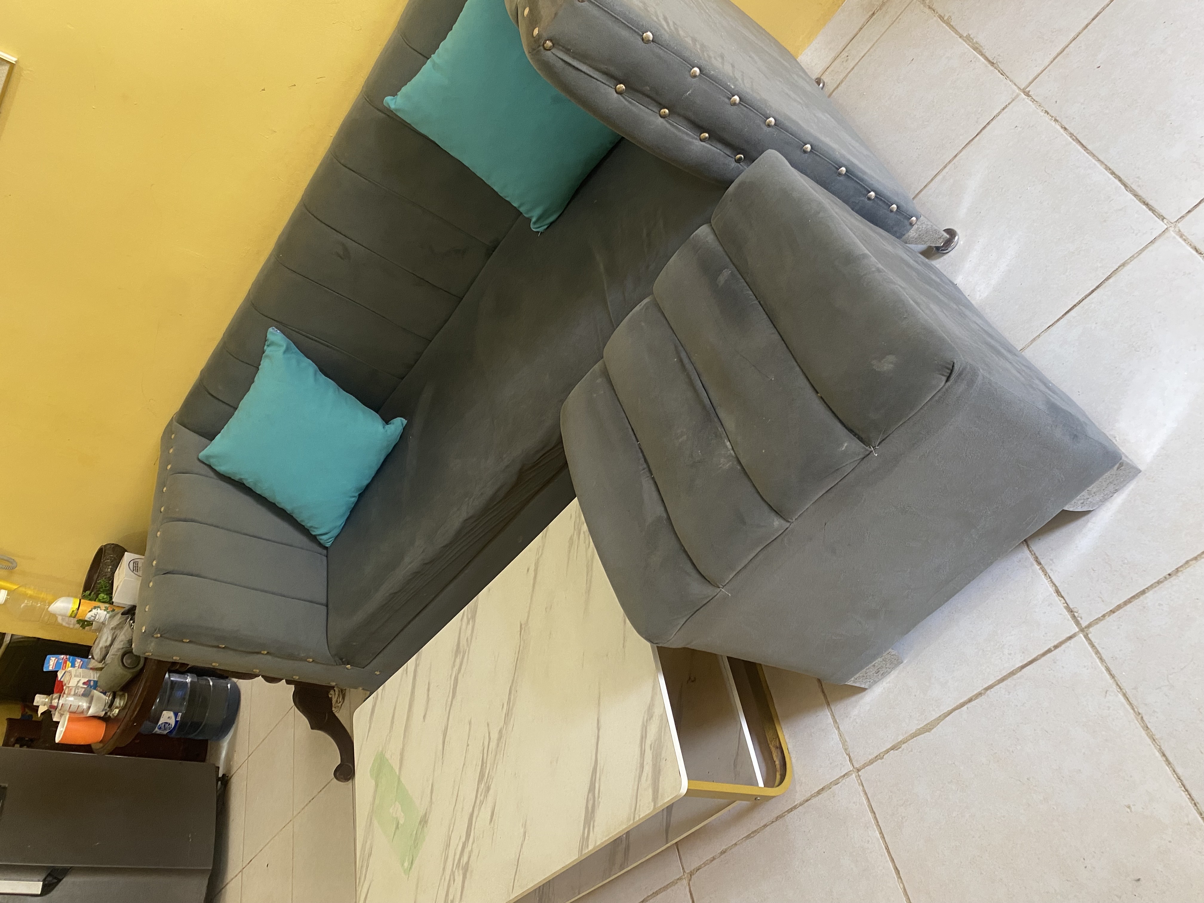 muebles y colchones - esté mueble lo venderé completo con todo y mesa y los dos cojines  6