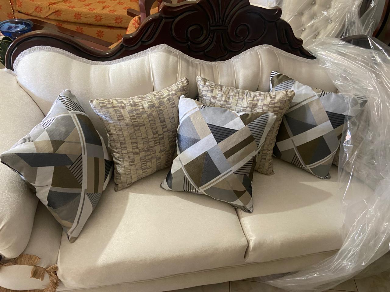 muebles y colchones - Muebles en caoba  1