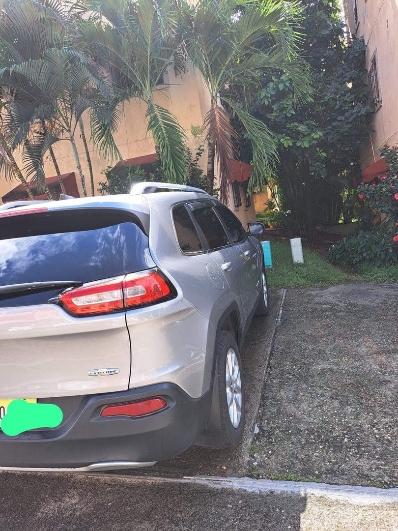 jeepetas y camionetas - Jeep Cherokee Latitude 2018 7