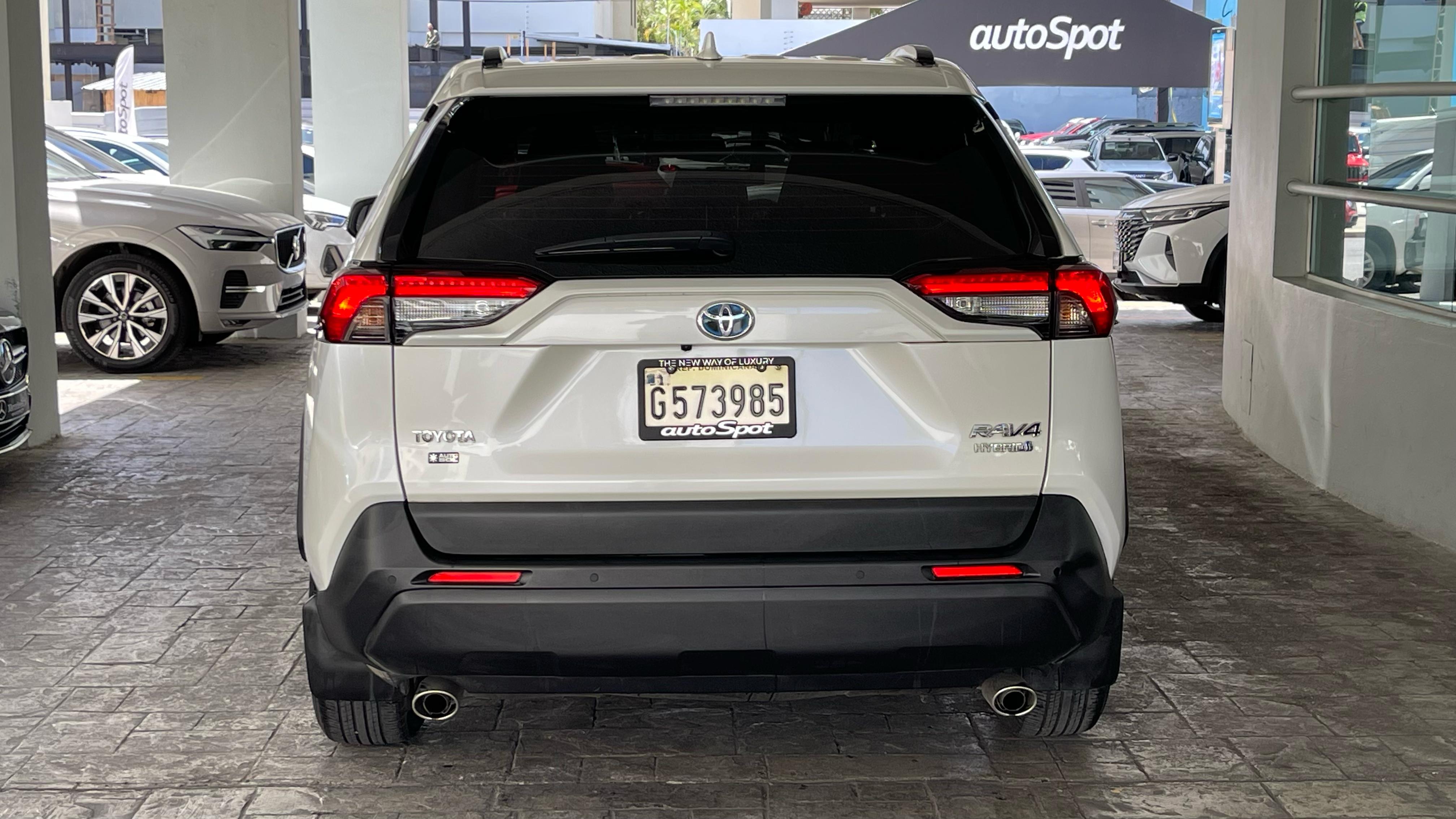 jeepetas y camionetas - Toyota RAV4 Hibrid 2022 5