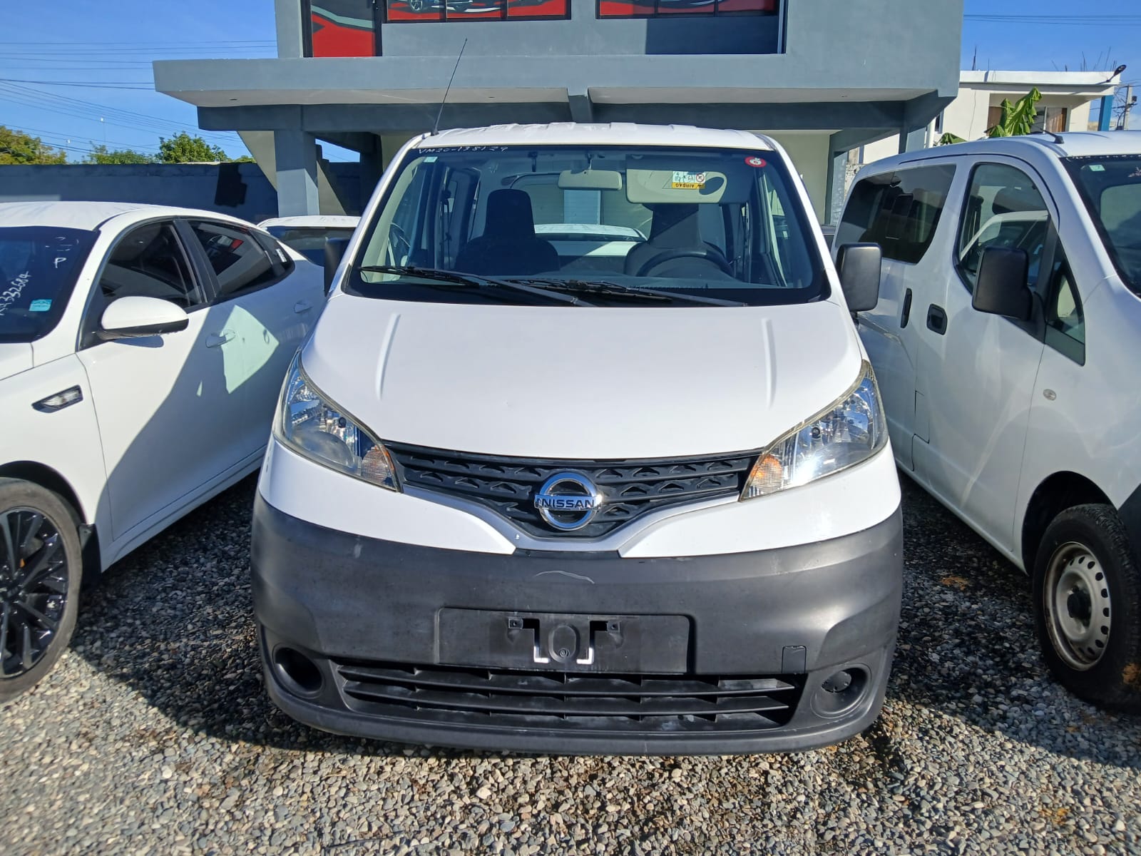 carros - VENDO NISSAN NV200 FINANCIAMIENTO DISPONIBLE  5