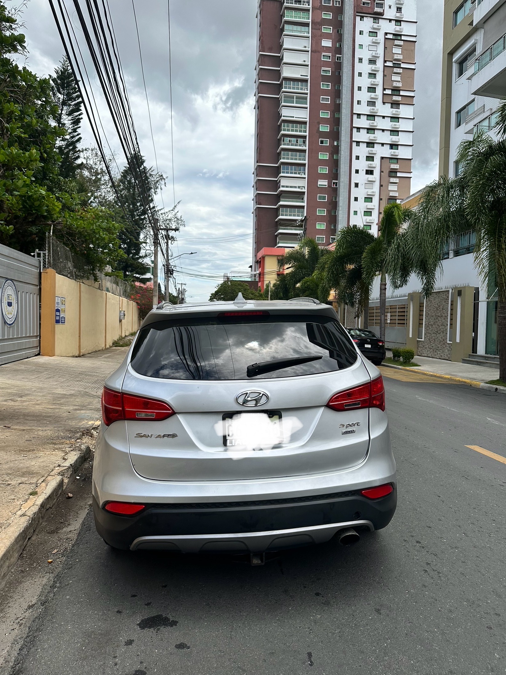 jeepetas y camionetas - Santa fe sport 2016 negociable  5