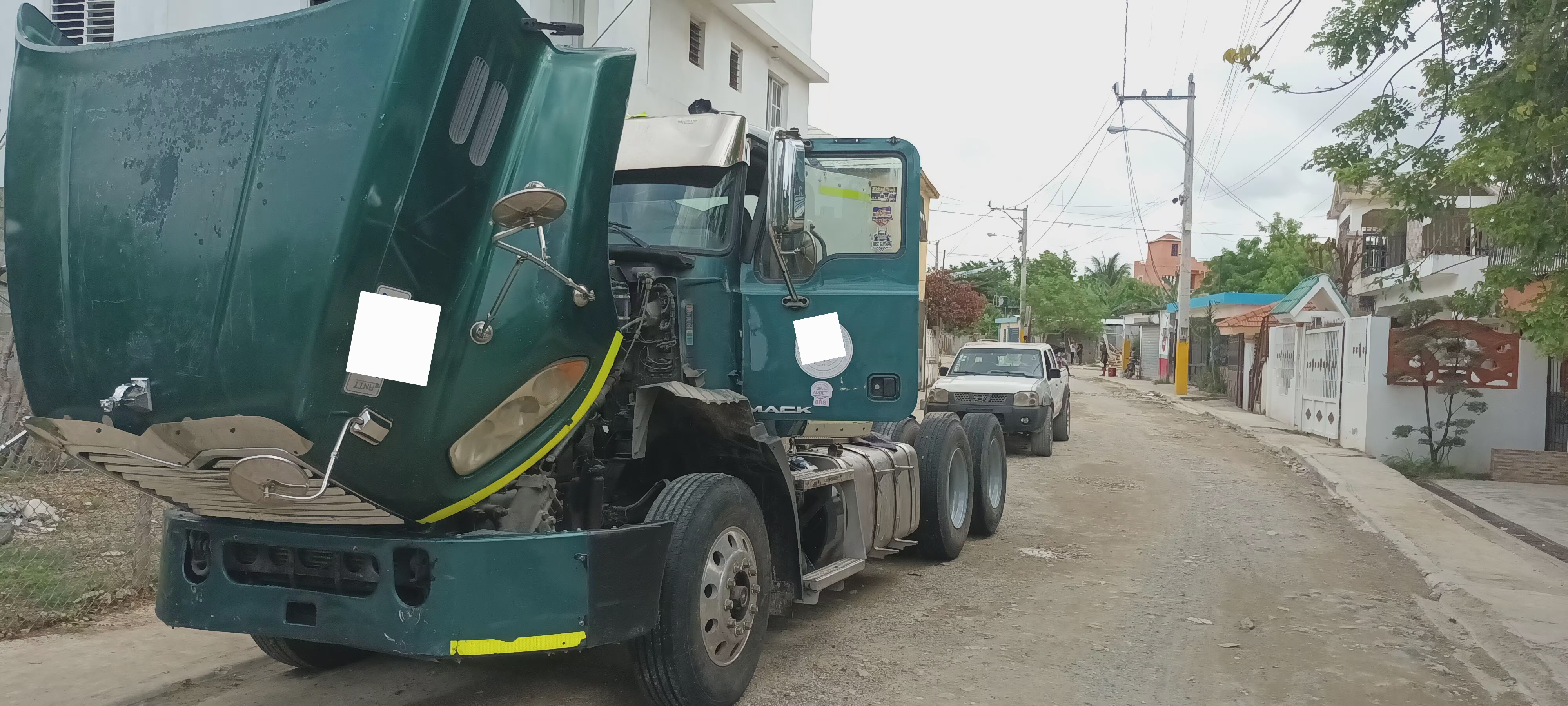 camiones y vehiculos pesados - Vendo mack Pinacle año 2013 2