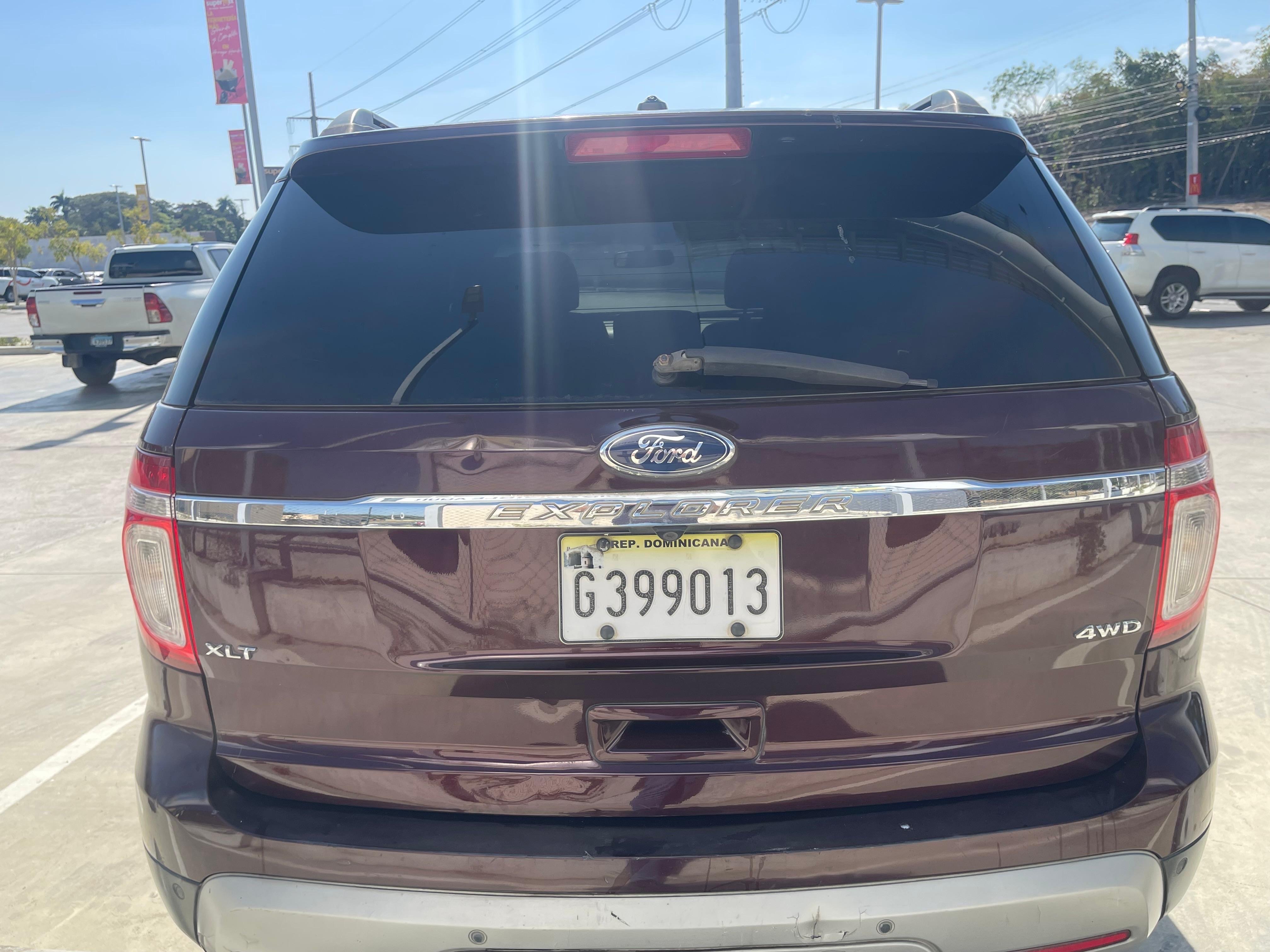 jeepetas y camionetas - PRECIO DE OFERTA FORD EXPLORER 2011 4x4 panorámica  3