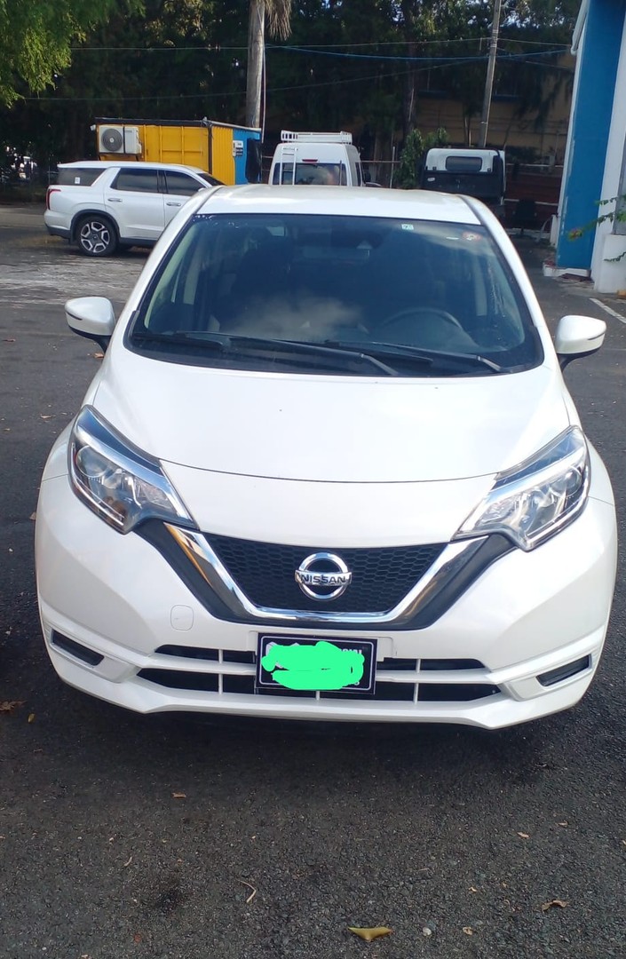carros - Venta traspaso Nissan Note 2018 1