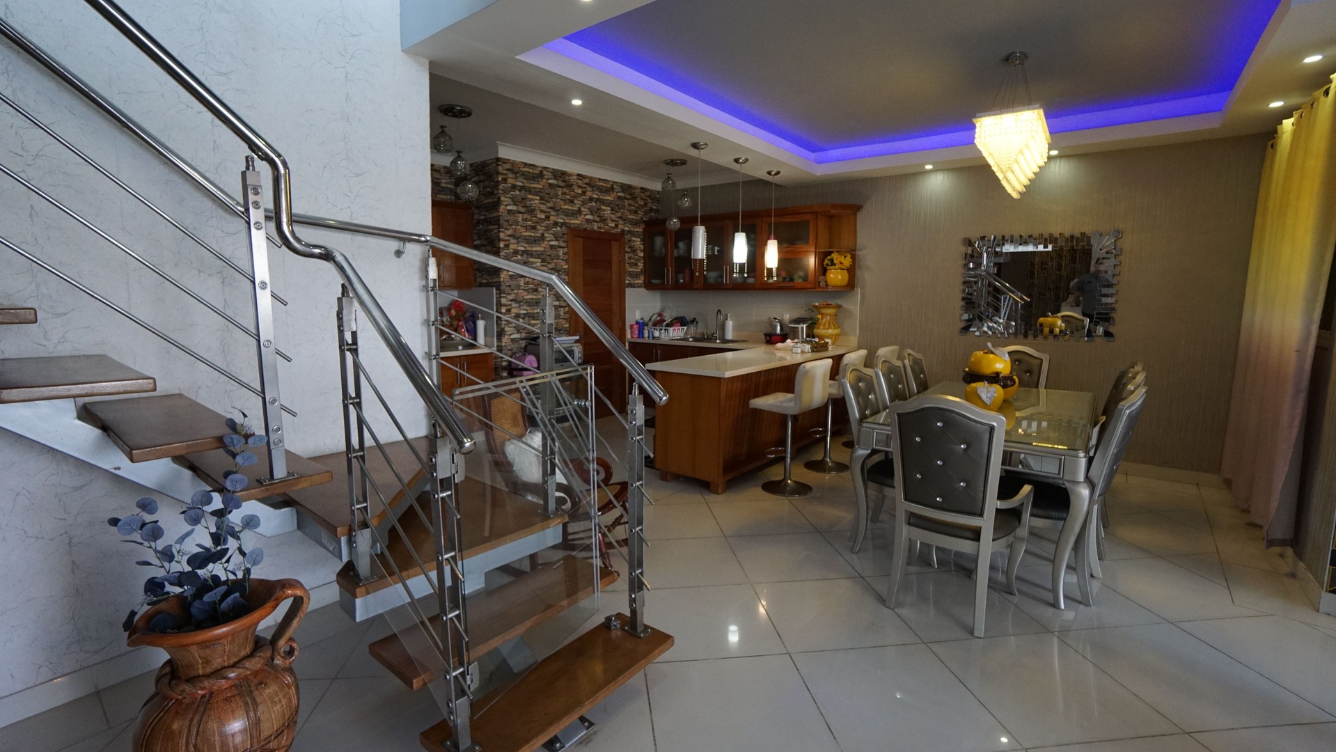 penthouses - Urb. Real penthouse 3 habitaciones 3.5 baños 3 parqueos  4