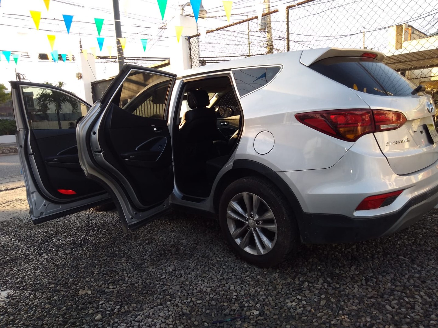 jeepetas y camionetas - HYUNDAI SANTA FE 2018 GRIS 6