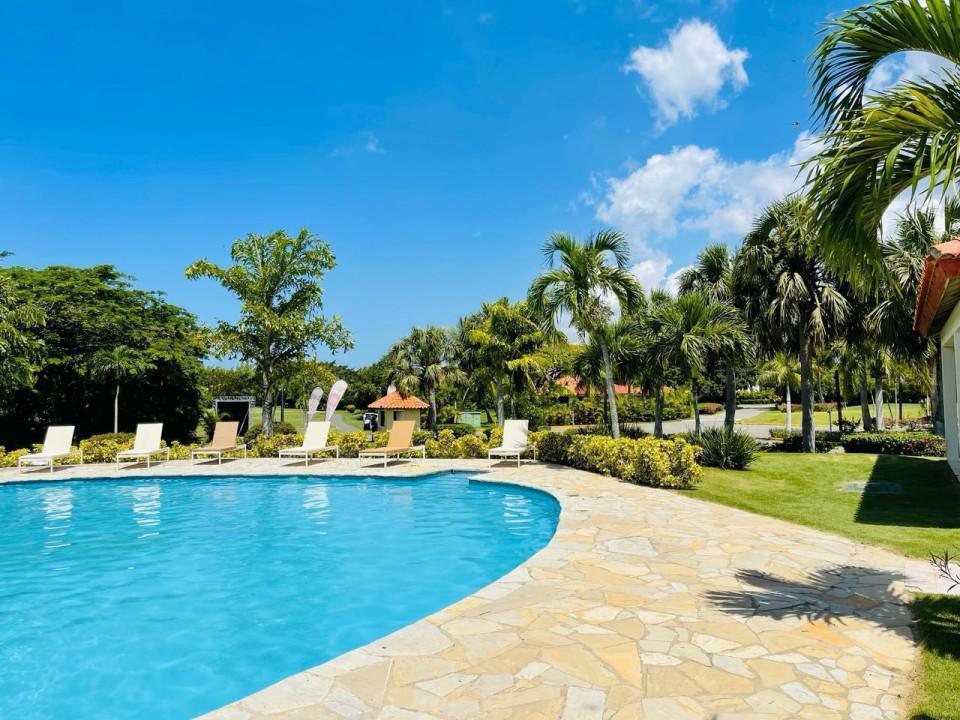 casas - Casa en METRO COUNTRY CLUB JUAN DOLIO 8