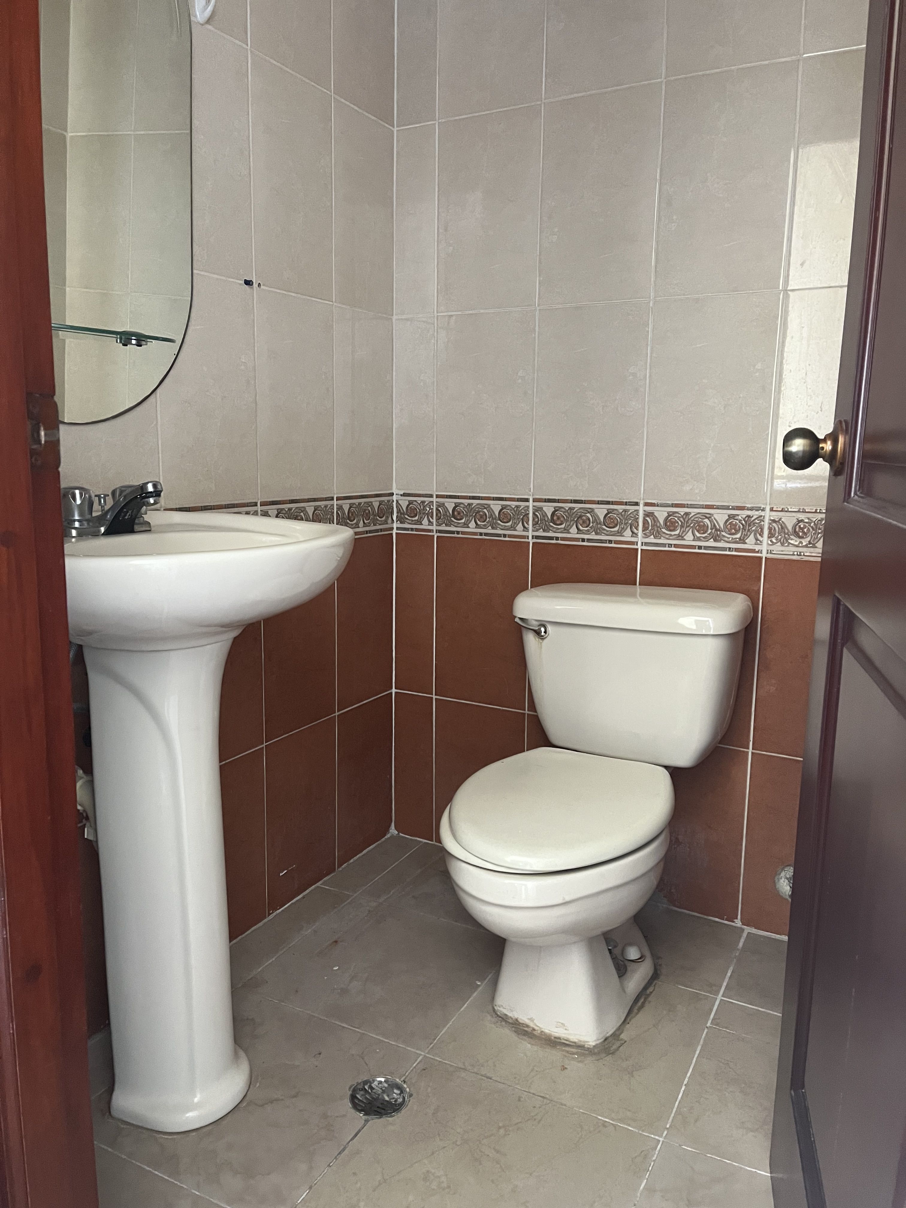 oficinas y locales comerciales - Local en evaristo morales en venta  6