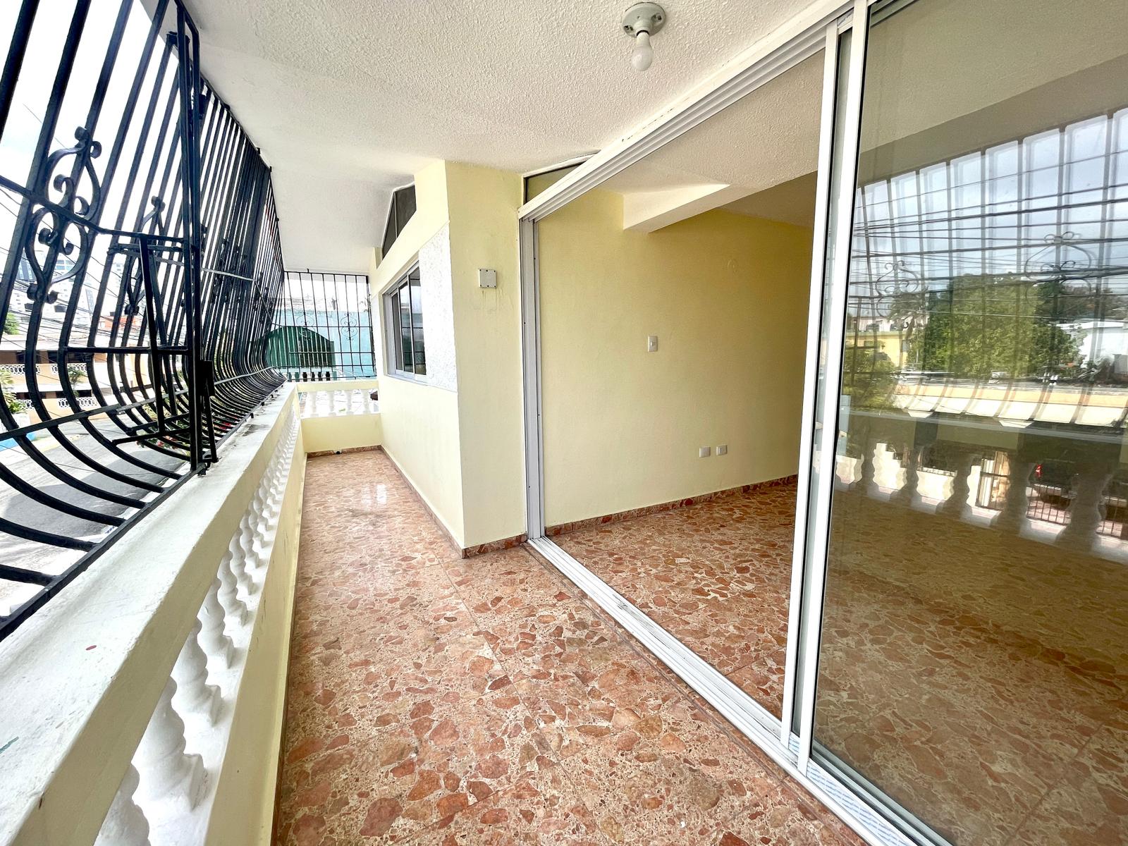 casas - Dos Casas en Una Alma Rosa Cerca del Dario 7