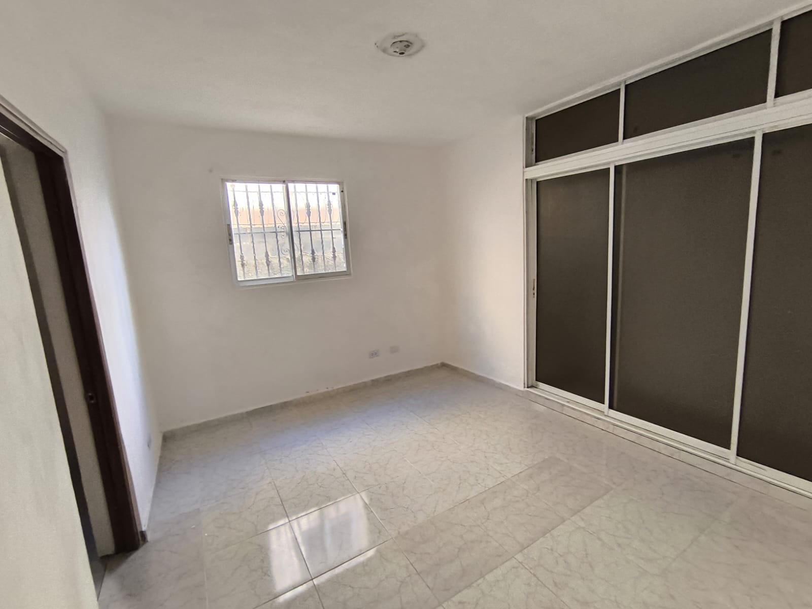 casas - venta de 2 casas en 1 en los rosales carretera mella Santo Domingo con 6 hab 2