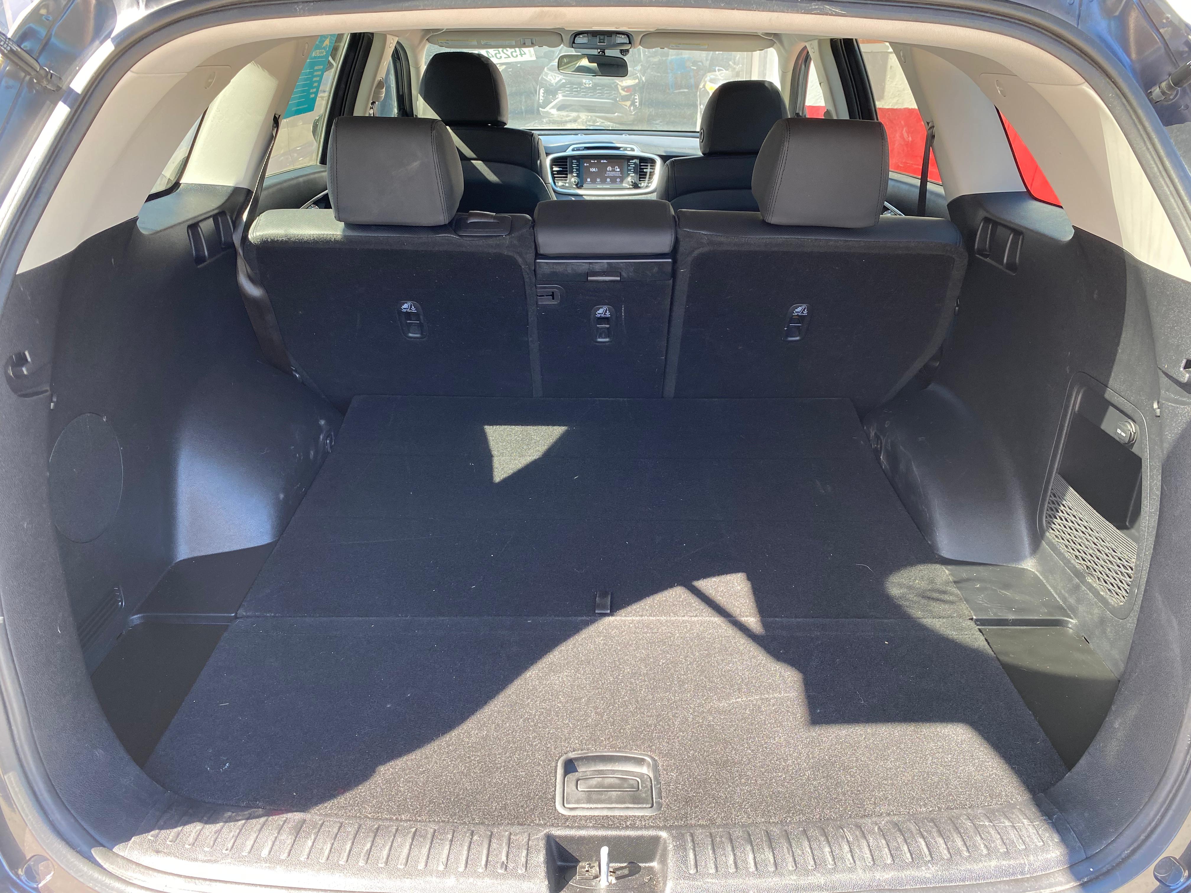 jeepetas y camionetas - Kia Sorento Lx 2018 9