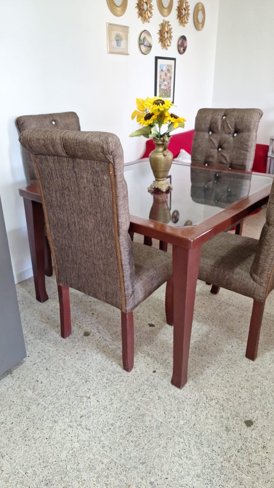 muebles y colchones - Comedor de 4 sillas  1