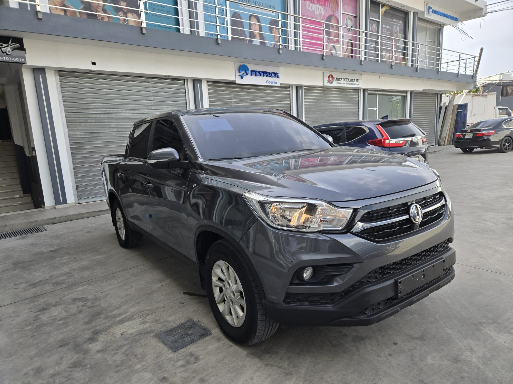 jeepetas y camionetas - KGM REXTON 2021 GRIS OSCURO DIESEL