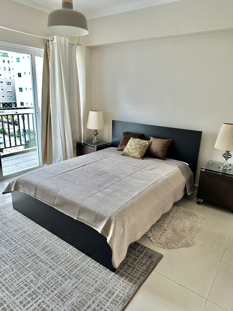 apartamentos - Se alquila apartamento amueblado en Piantini 0