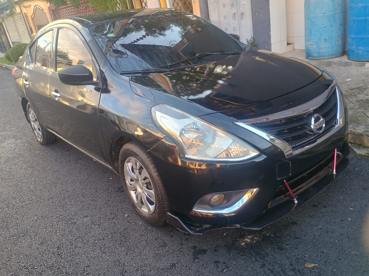 carros - NISSAN VERSA 2015 SE VENDE DE OPORTUNIDAD 2