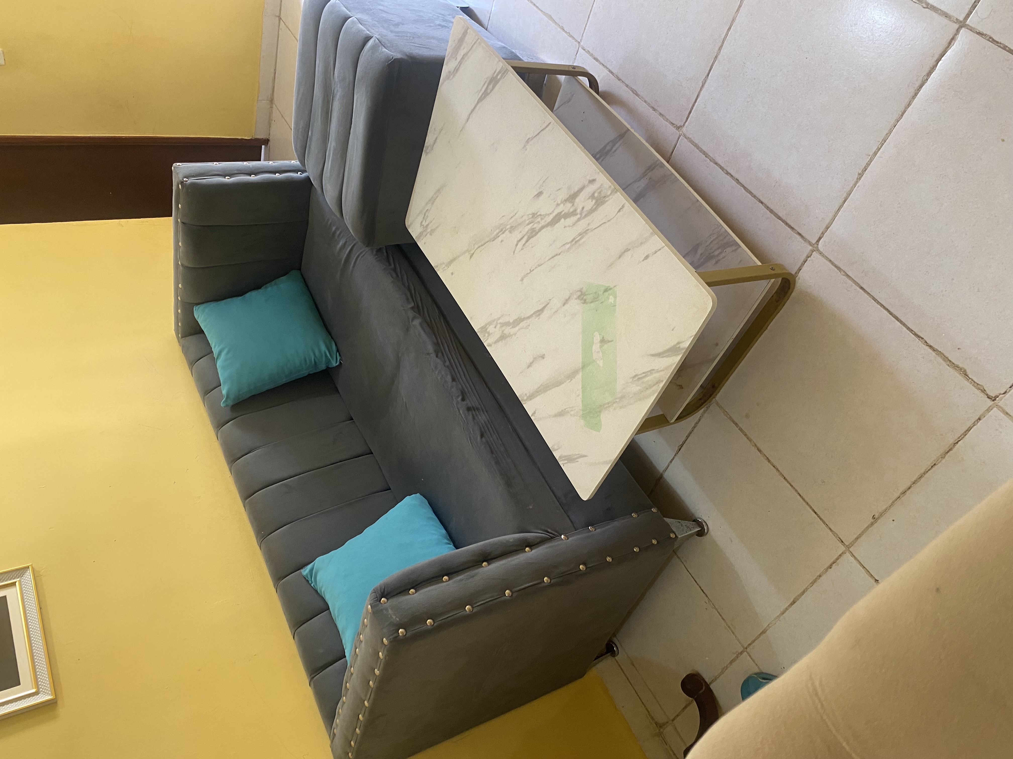 muebles y colchones - esté mueble lo venderé completo con todo y mesa y los dos cojines  8