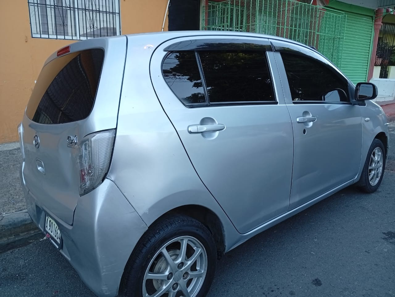 carros - Se vende Daihatsu Mira 2015 2