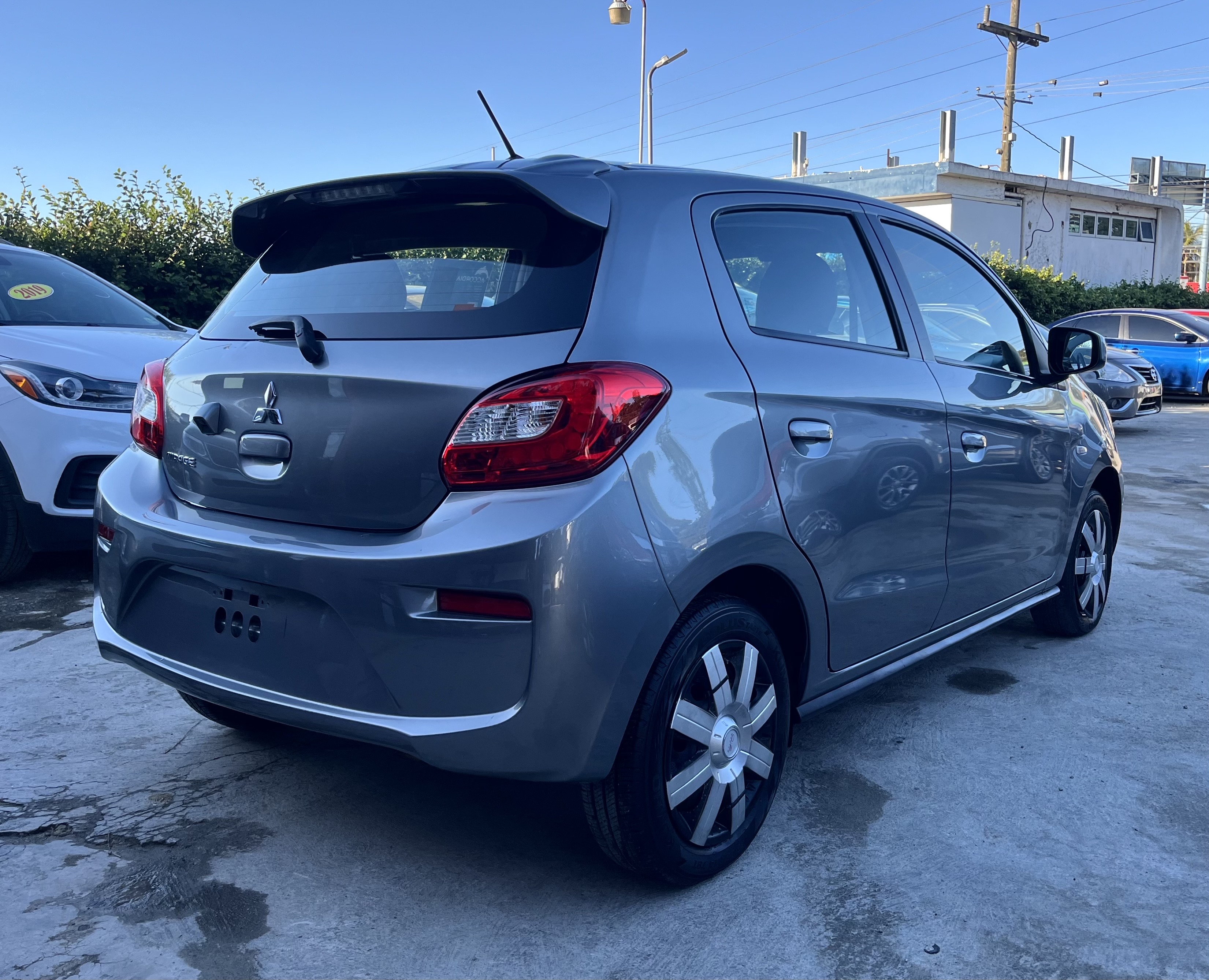 carros - Mitsubishi Mirage 2019 
 3