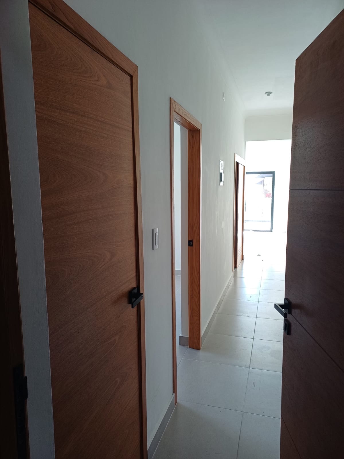 apartamentos - Alquiler Apartamento nuevo en Torre,8vo piso con vista panorámica hacia al mar
 3