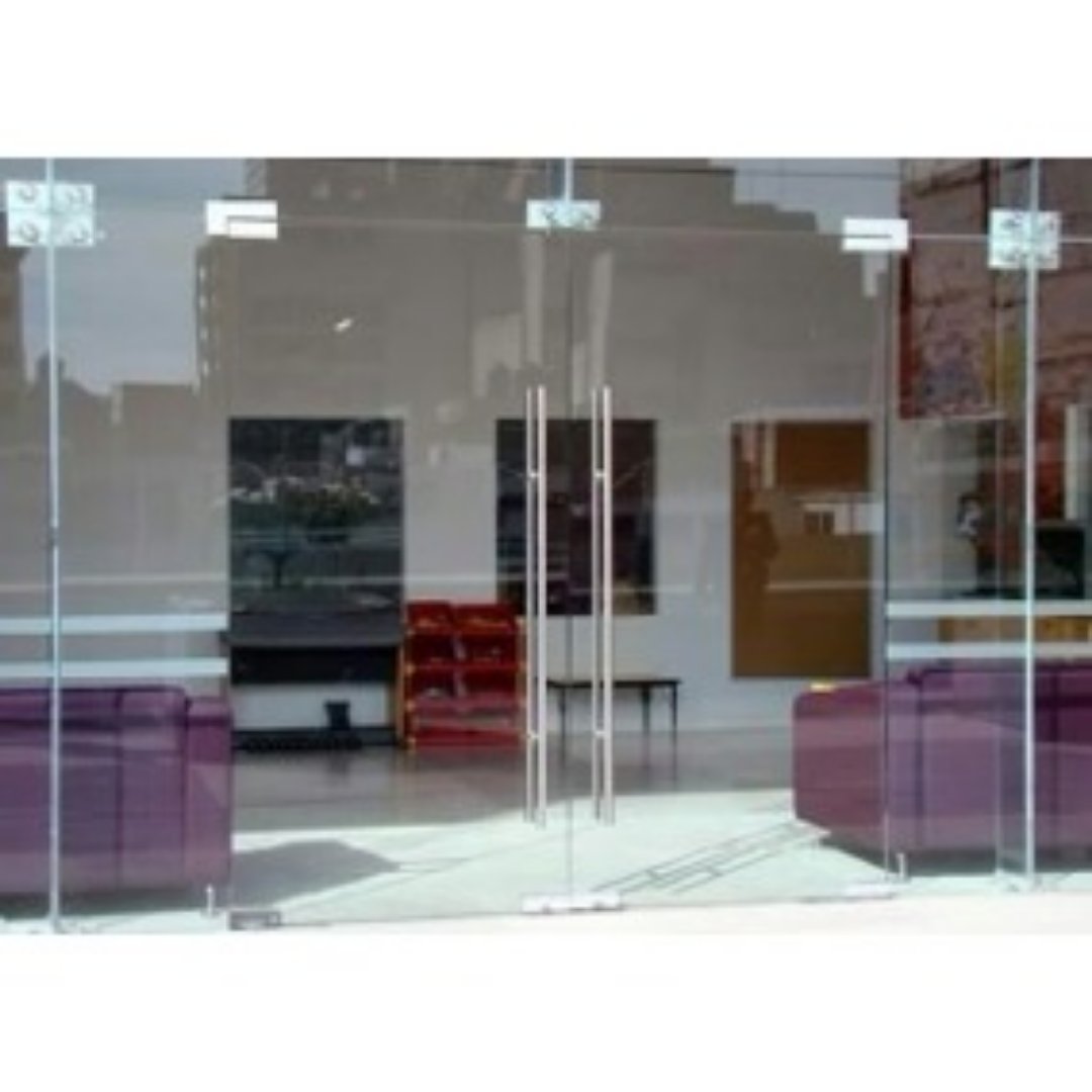 decoración y accesorios - Puerta de cristal flotante templada en República Dominicana 3