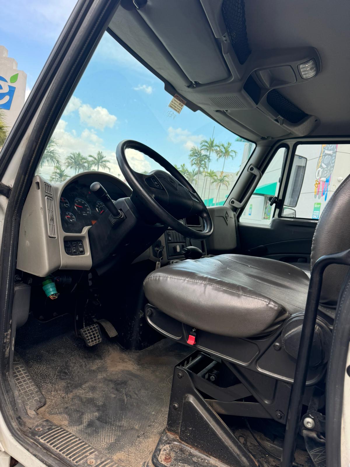camiones y vehiculos pesados - International Durastar 4300 año 2018 Motor Cummins 7