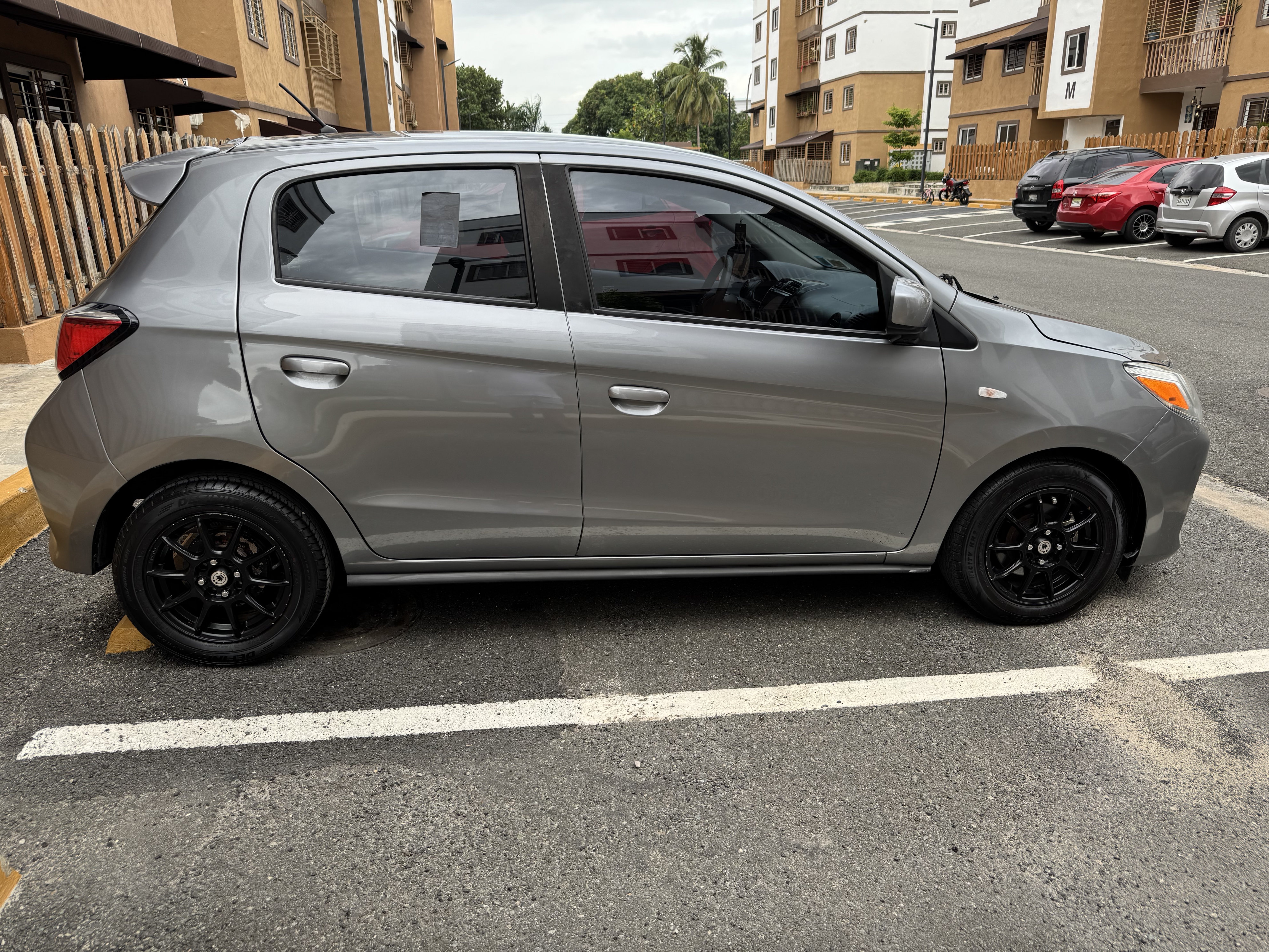 carros - Mitsubishi Mirage 2021  3