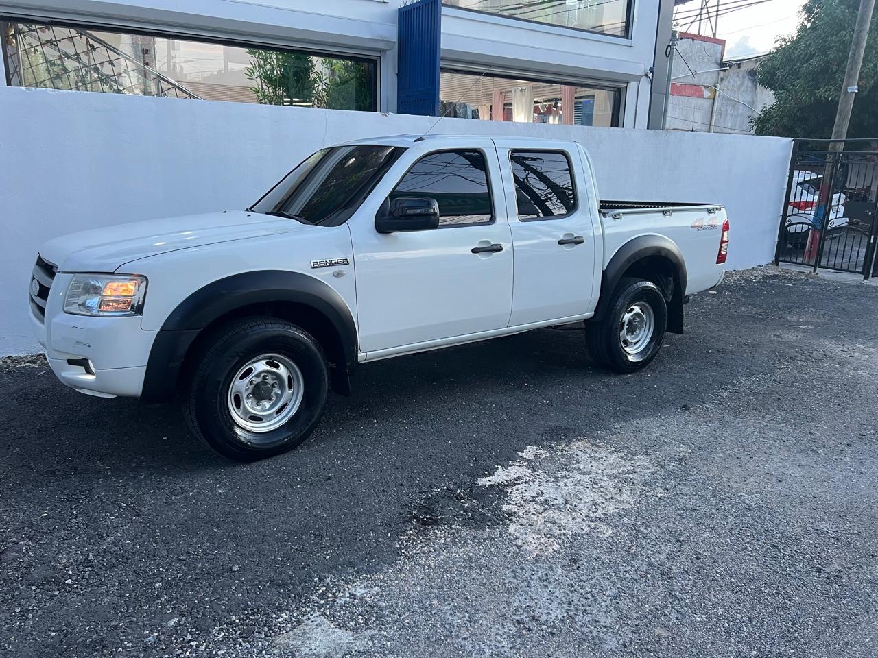 jeepetas y camionetas - Ford ranger XLT 2009