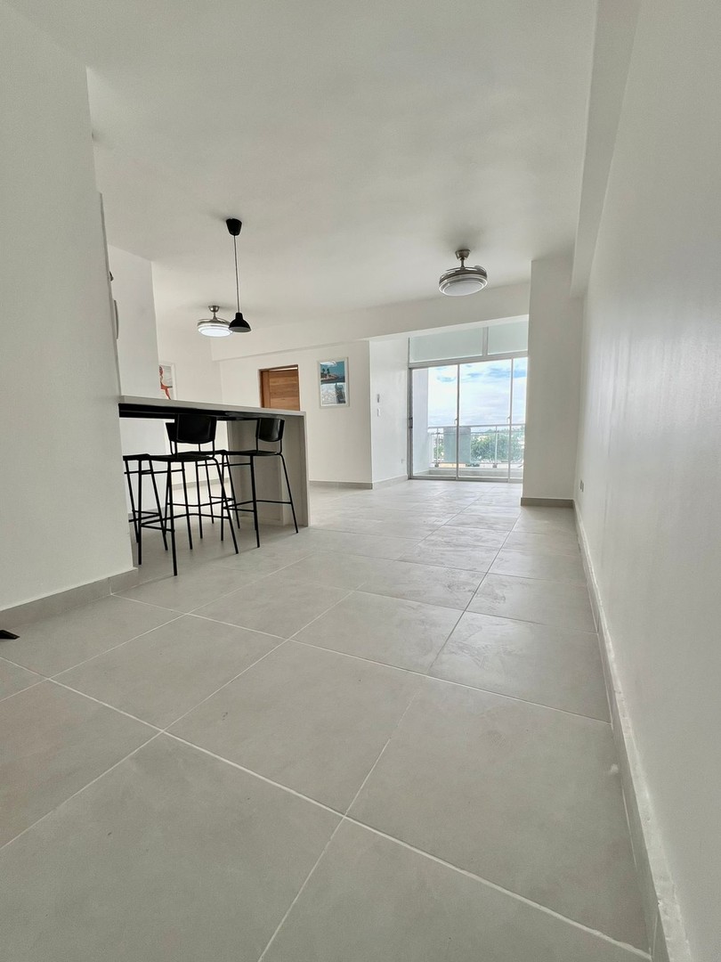apartamentos - Apartamento con línea blanca en alquiler en la Zona Universitaria  1