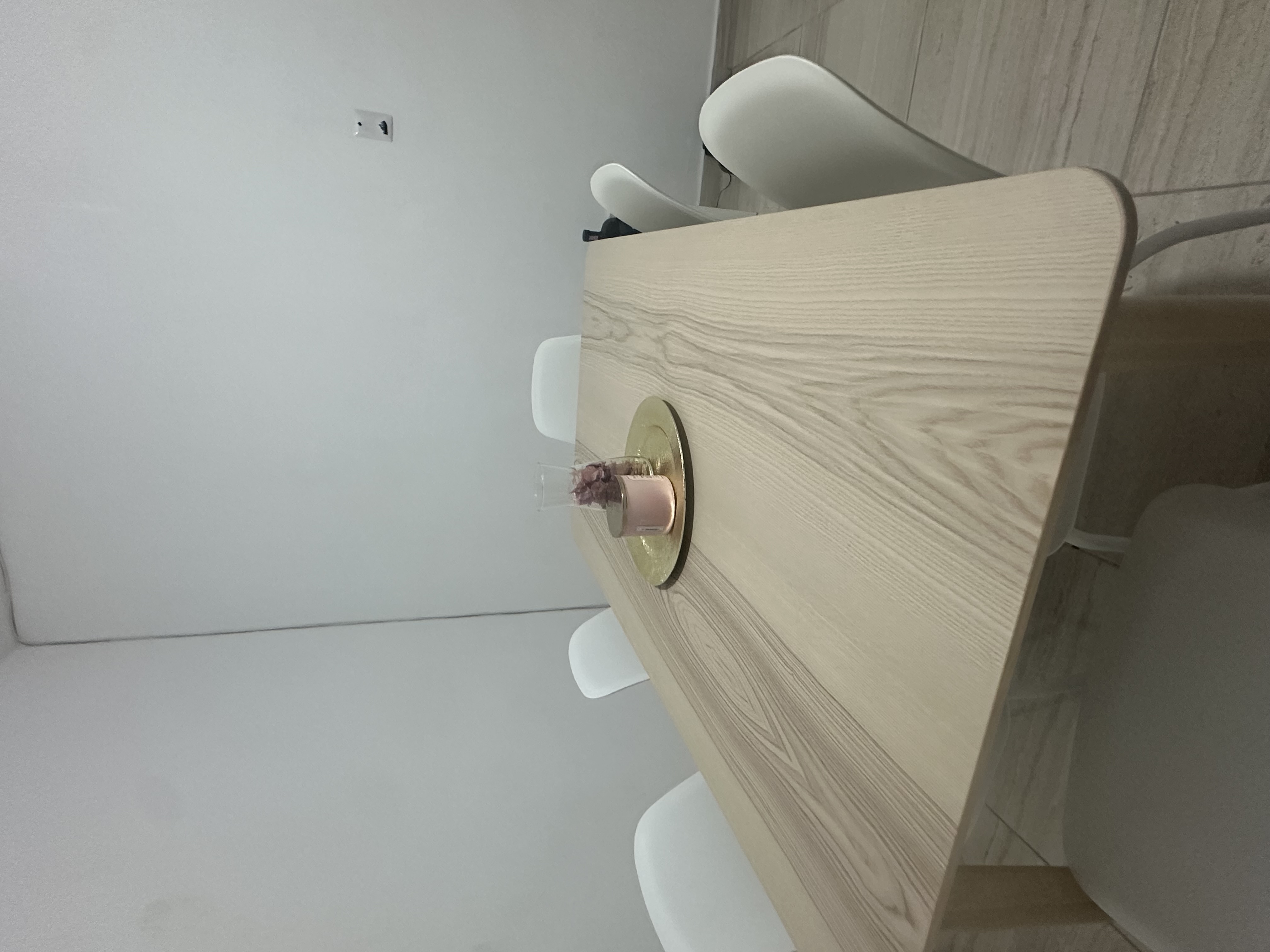 muebles y colchones - 🪑 ¡OFERTA DE COMEDOR COMO NUEVO! 🪵 1
